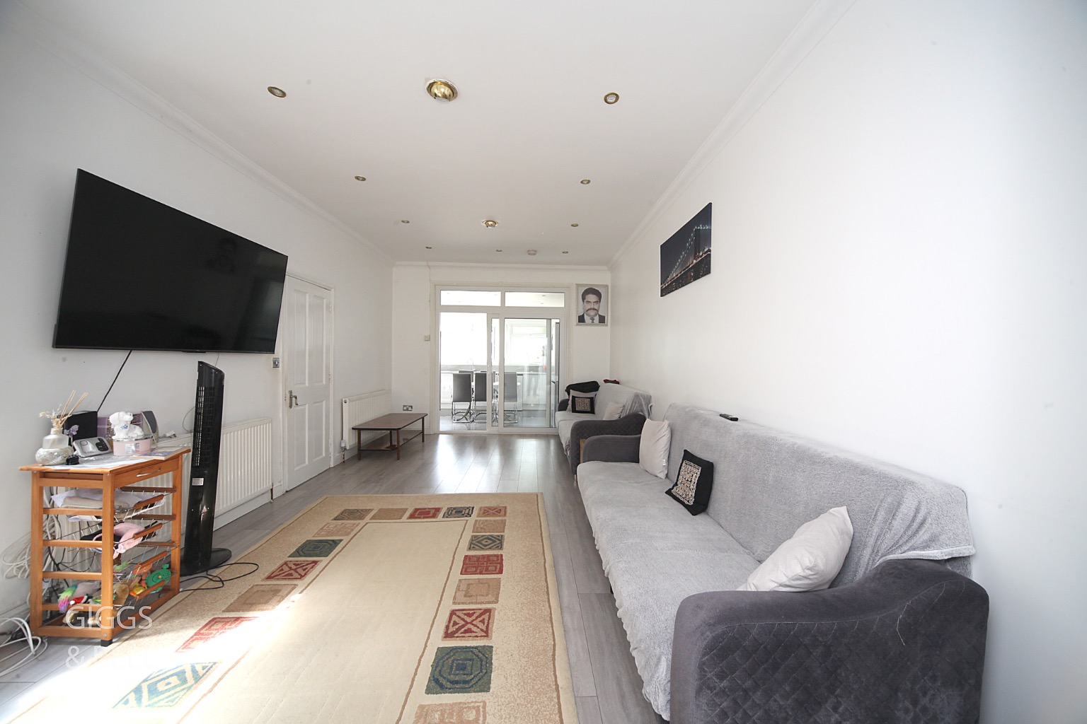 5 bed semi-detached house for sale in Conway Road, Luton  - Property Image 9