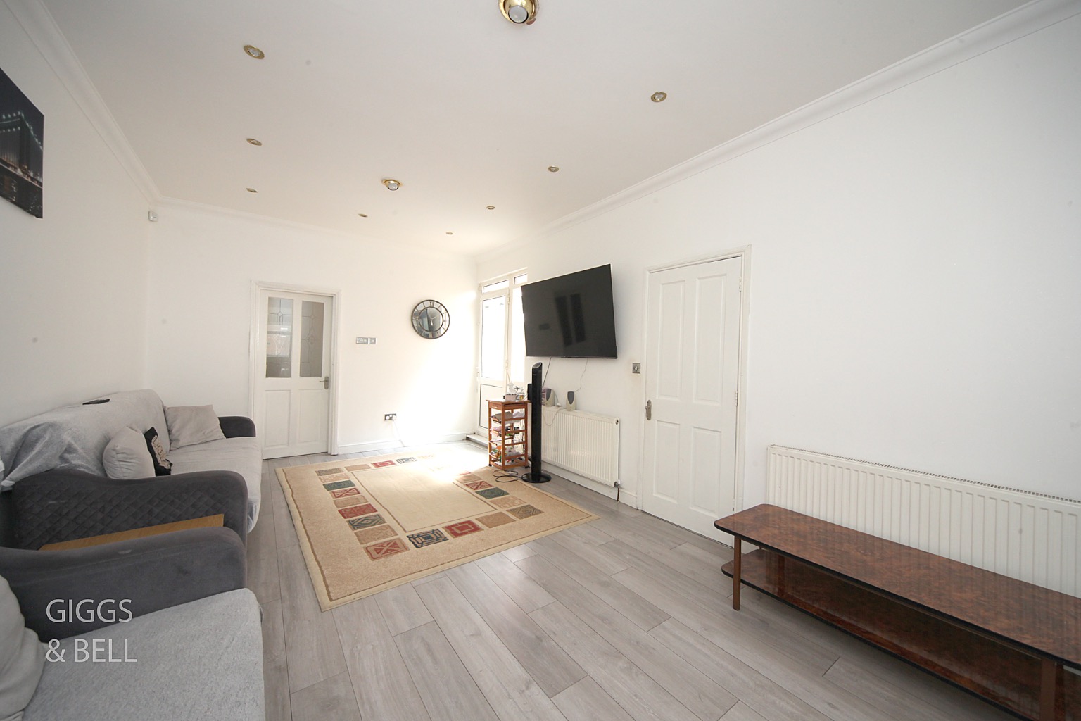 5 bed semi-detached house for sale in Conway Road, Luton  - Property Image 8