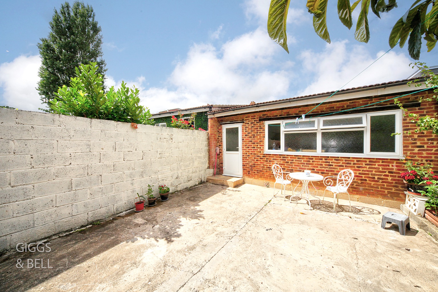 5 bed semi-detached house for sale in Conway Road, Luton  - Property Image 25