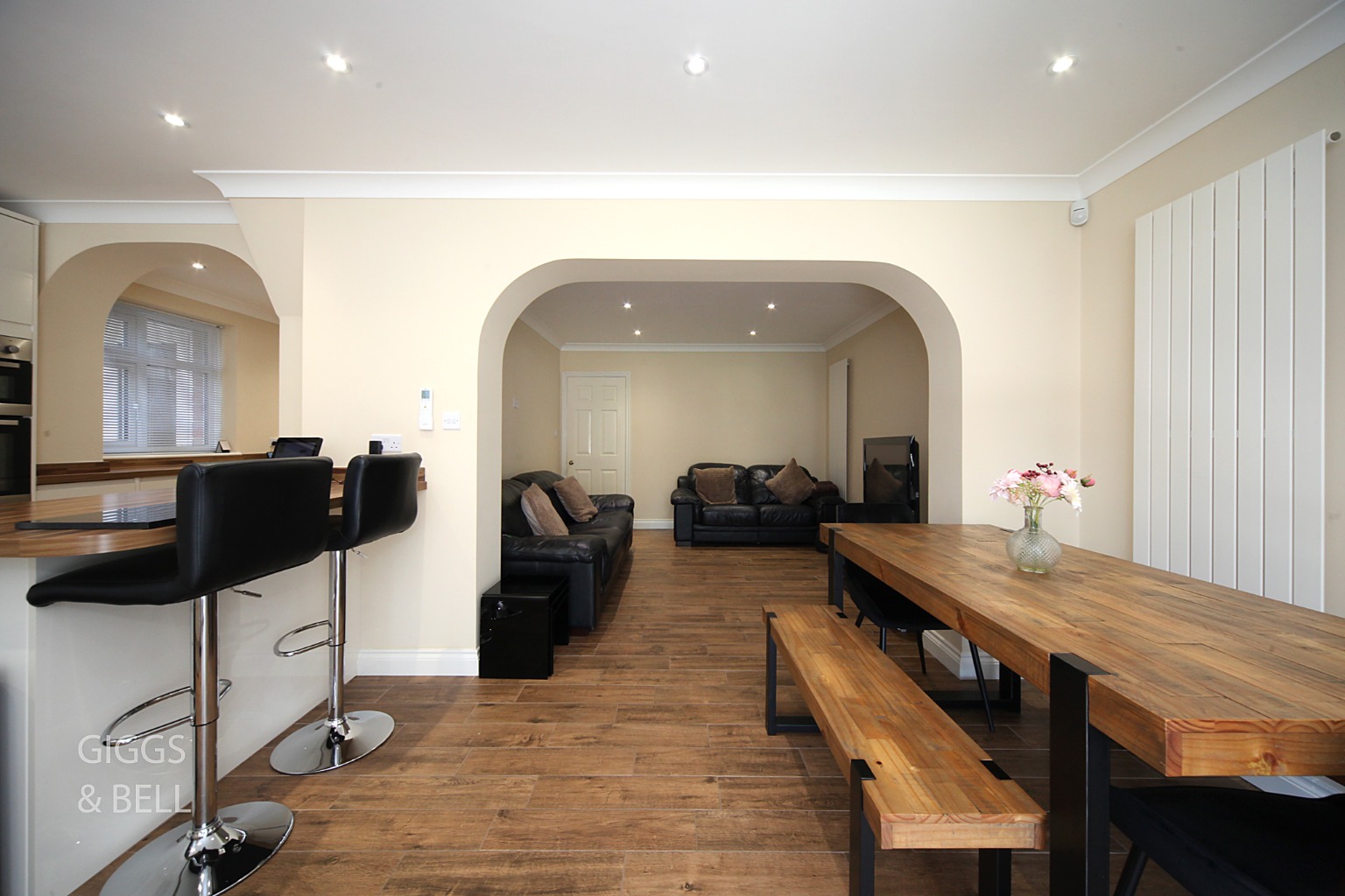 4 bed detached house for sale in Graham Gardens, Luton 8
