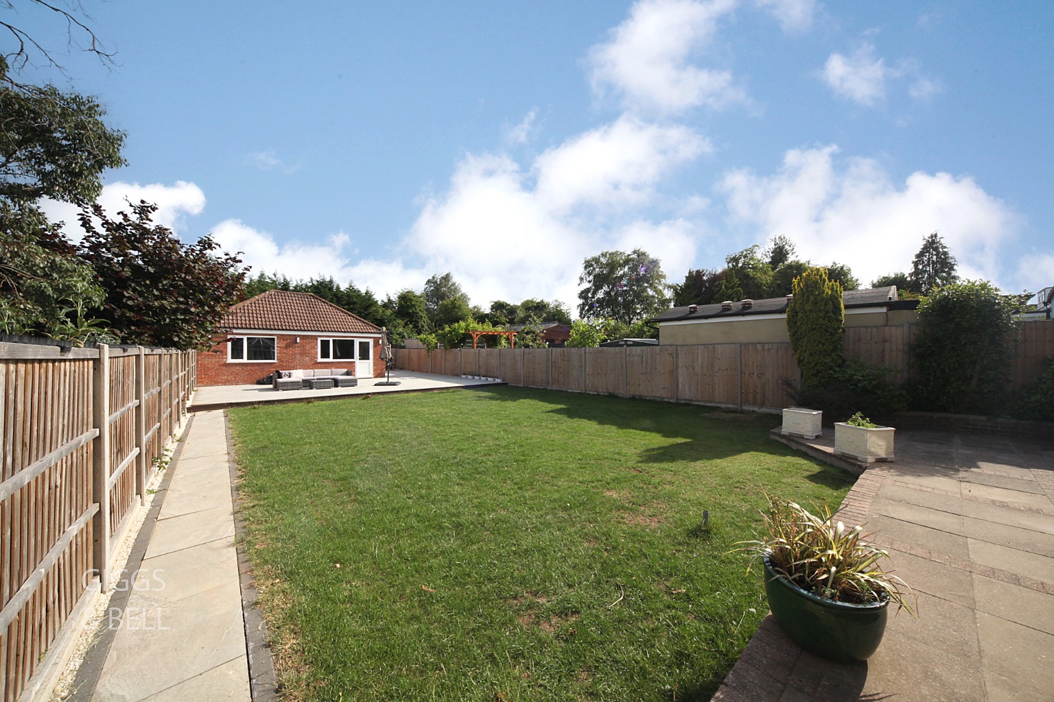 4 bed detached house for sale in Graham Gardens, Luton 23