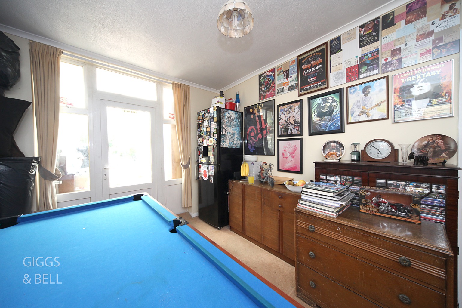 3 bed end of terrace house for sale in St Mildreds Avenue, Luton 2