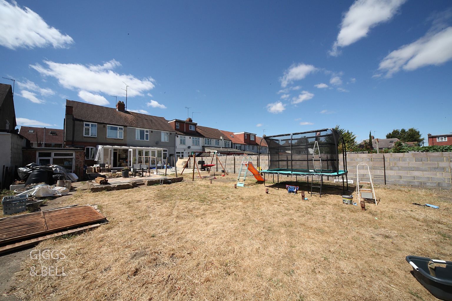 3 bed end of terrace house for sale in St Mildreds Avenue, Luton 16