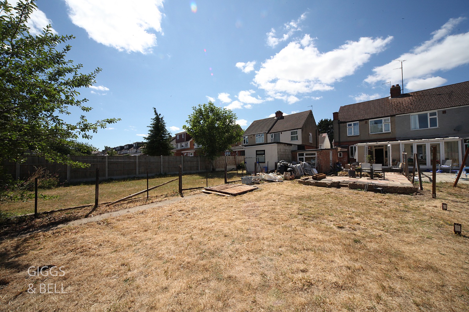 3 bed end of terrace house for sale in St Mildreds Avenue, Luton 15