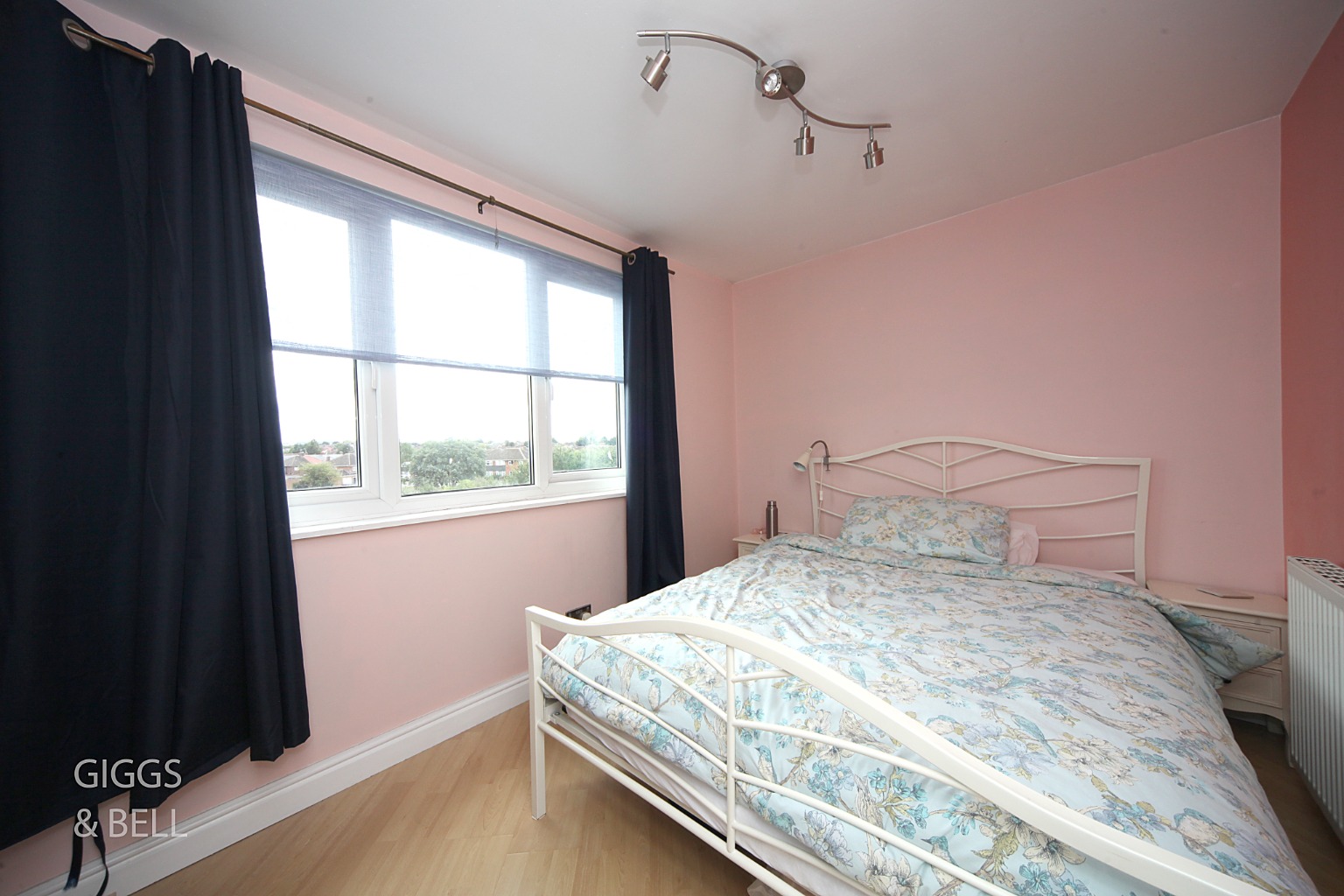 4 bed semi-detached house for sale in Grosvenor Road, Luton 9