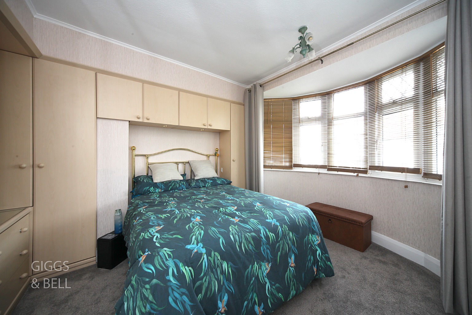 4 bed semi-detached house for sale in Grosvenor Road, Luton 8