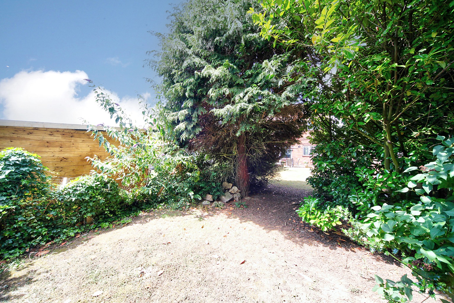 3 bed semi-detached house for sale in Swifts Green Road, Luton  - Property Image 29