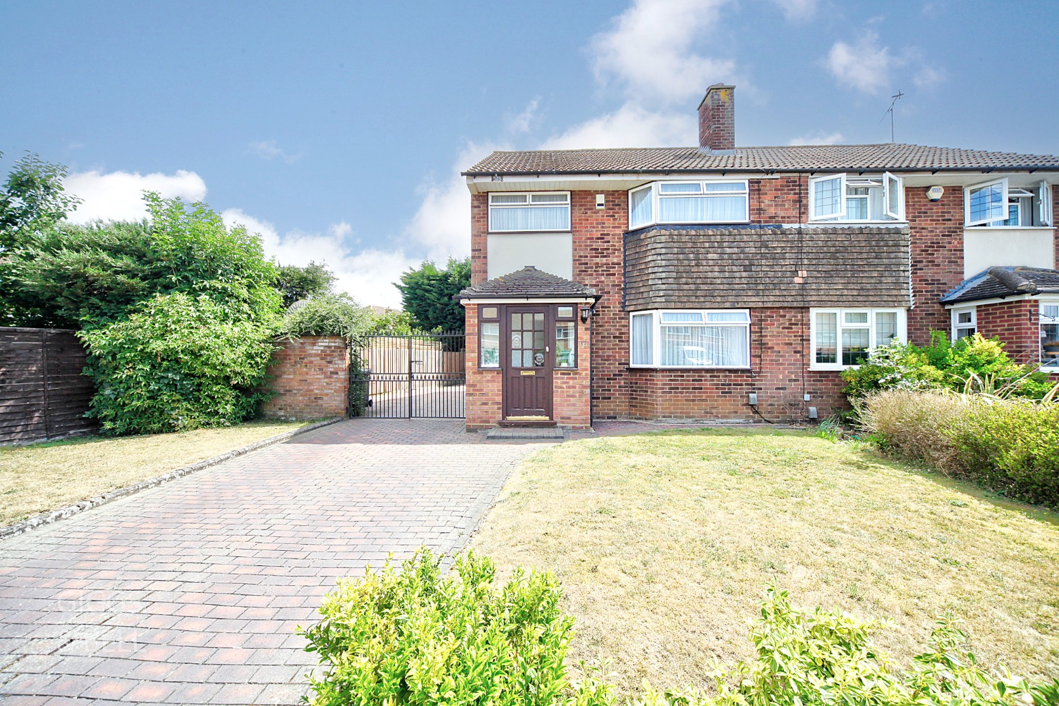 3 bed semi-detached house for sale in Swifts Green Road, Luton, LU2 