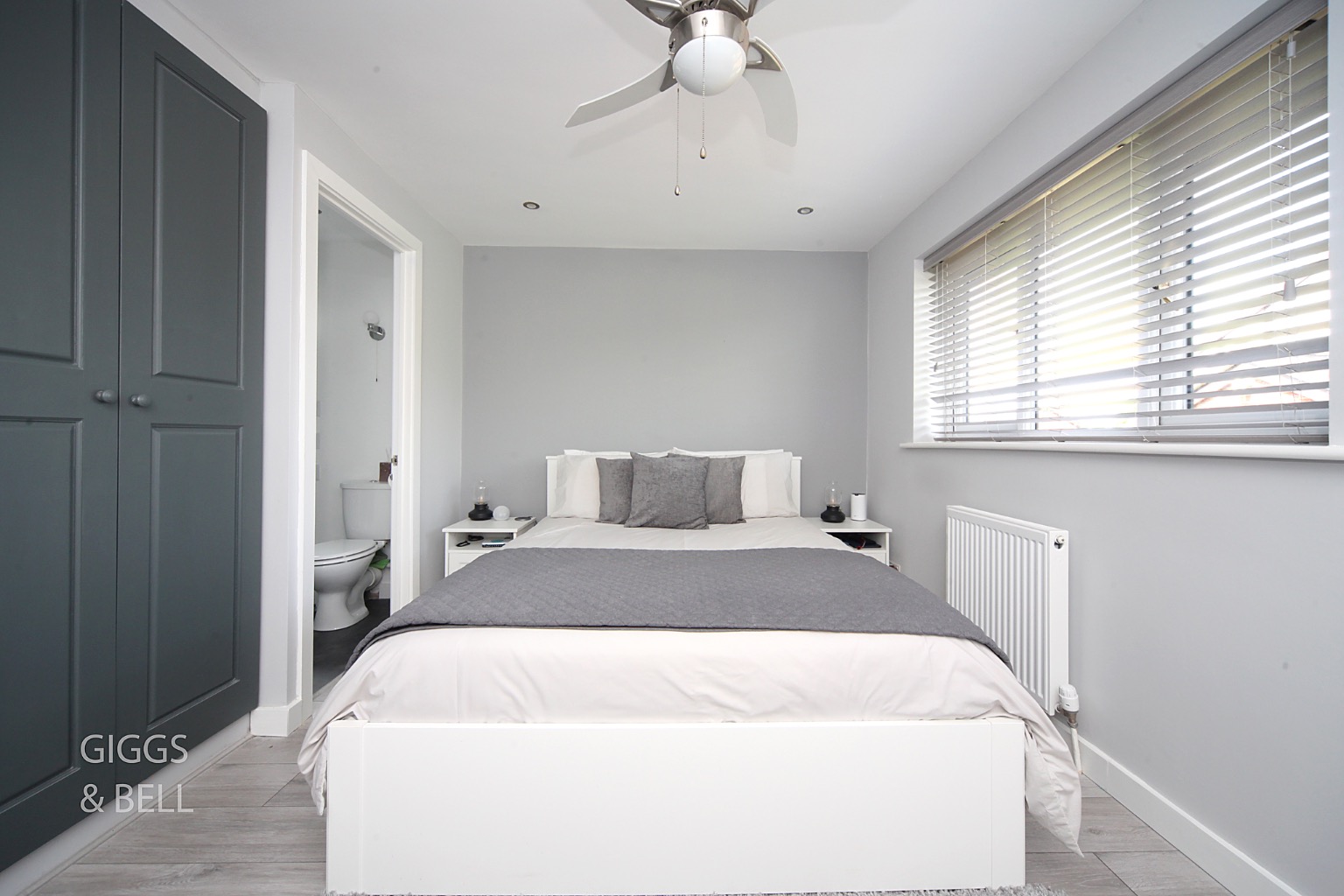 4 bed detached house for sale in Bellerby Rise, Luton 13