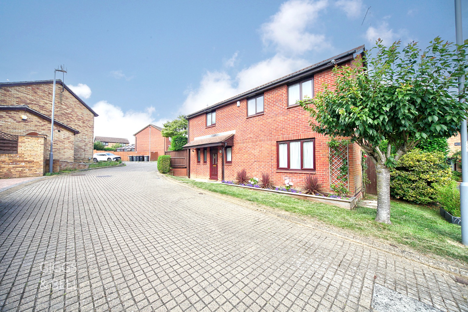 4 bed detached house for sale in Bellerby Rise, Luton 28