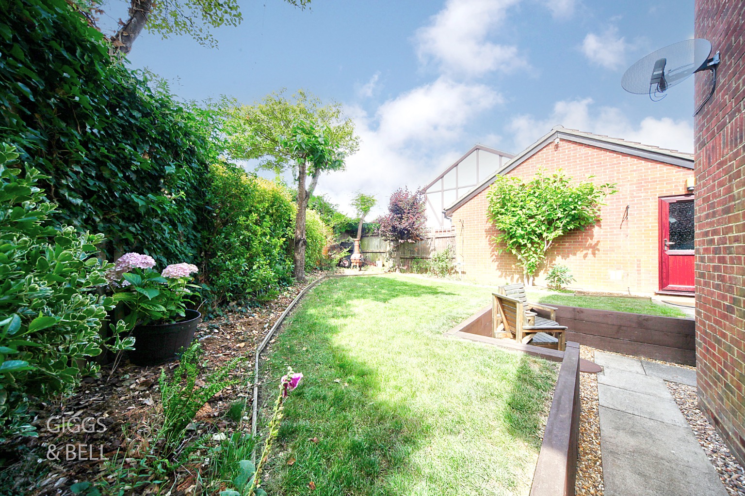 4 bed detached house for sale in Bellerby Rise, Luton  - Property Image 30