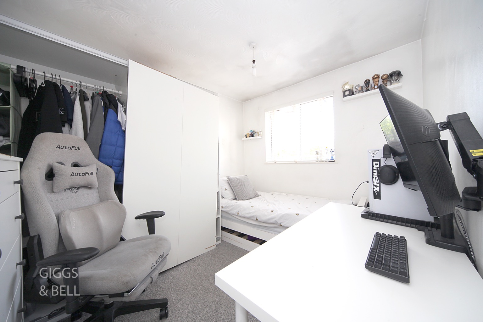 3 bed semi-detached house for sale in Hardwick Green, Luton 13
