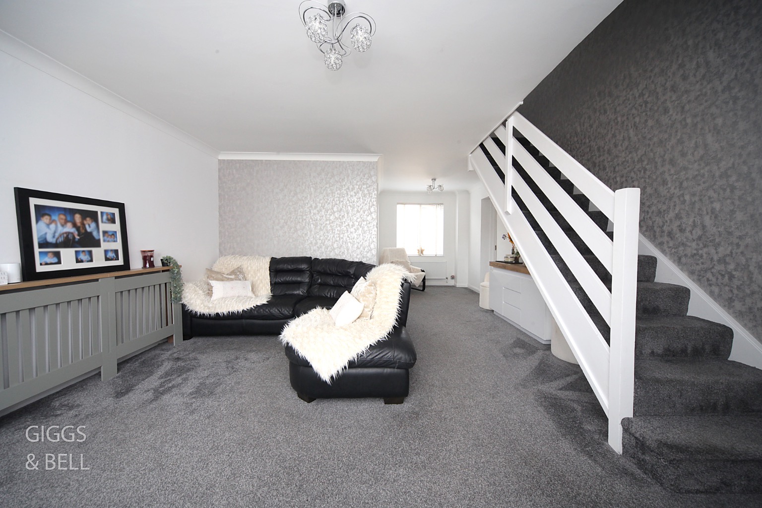 3 bed semi-detached house for sale in Hardwick Green, Luton  - Property Image 4