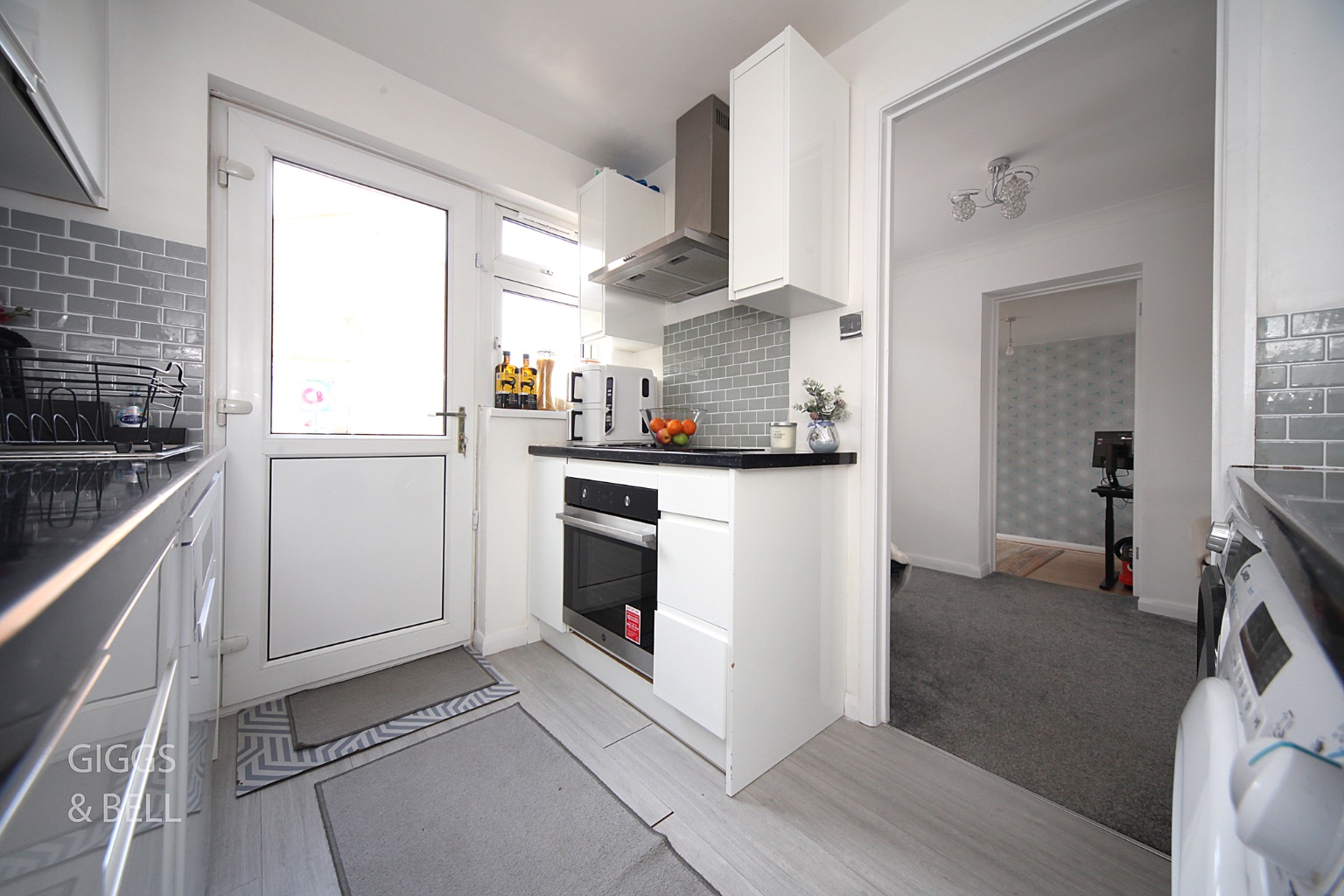 3 bed semi-detached house for sale in Hardwick Green, Luton 6
