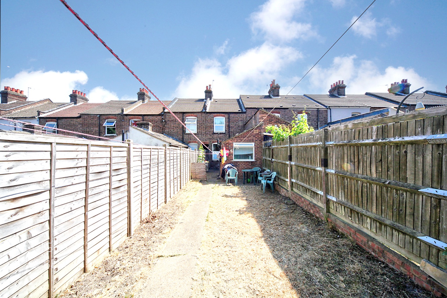 2 bed terraced house for sale in St Peters Road, Luton 13