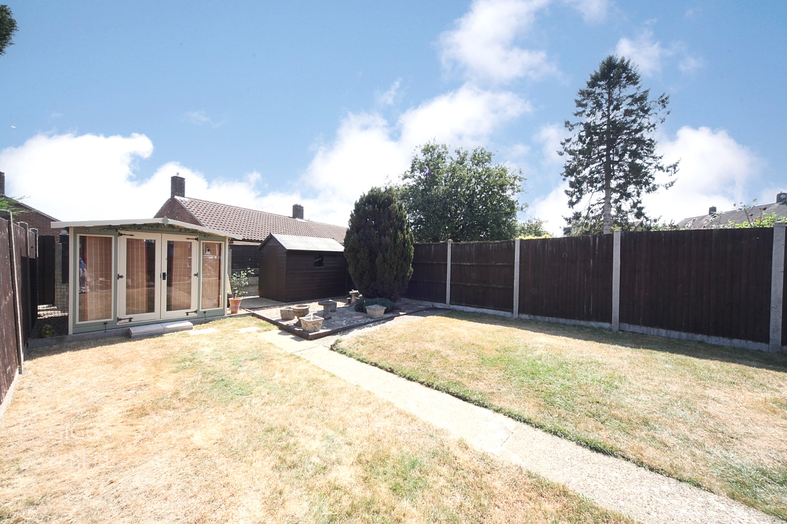 3 bed terraced house for sale in Friars Way, Luton  - Property Image 18
