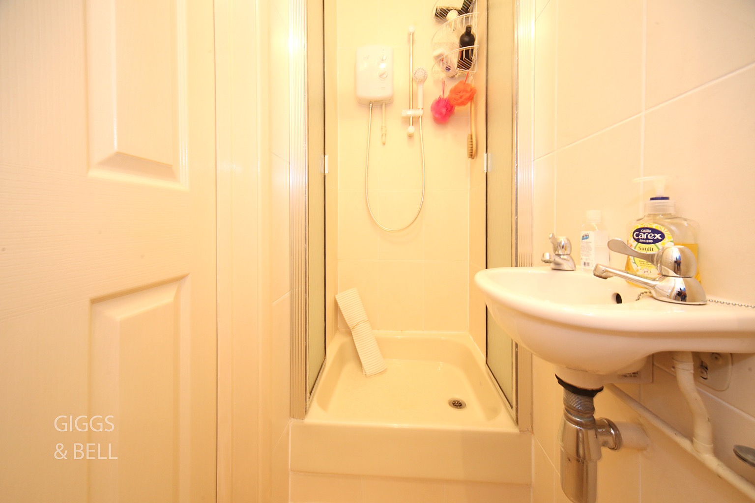 3 bed detached house for sale in Roman Road, Bedfordshire 8