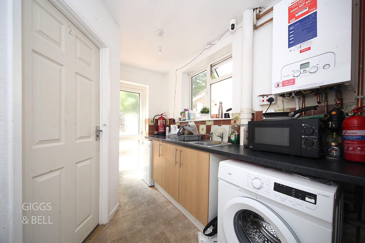 4 bed end of terrace house for sale in Tenby Drive, Luton  - Property Image 9