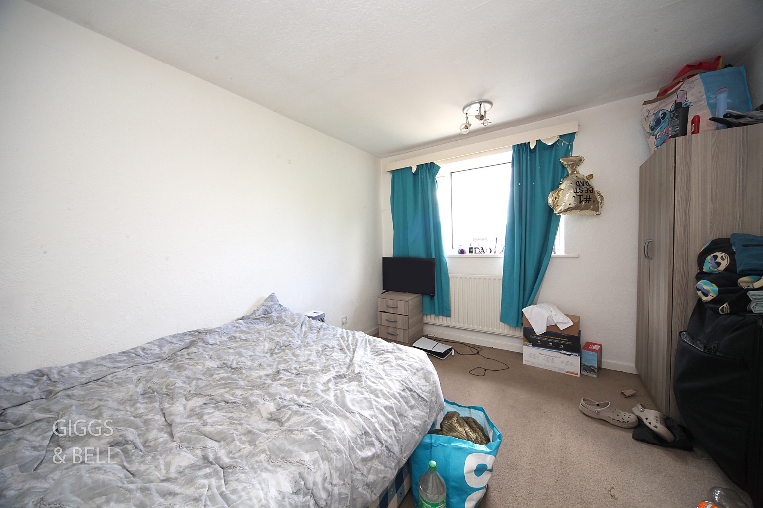 4 bed end of terrace house for sale in Tenby Drive, Luton 12
