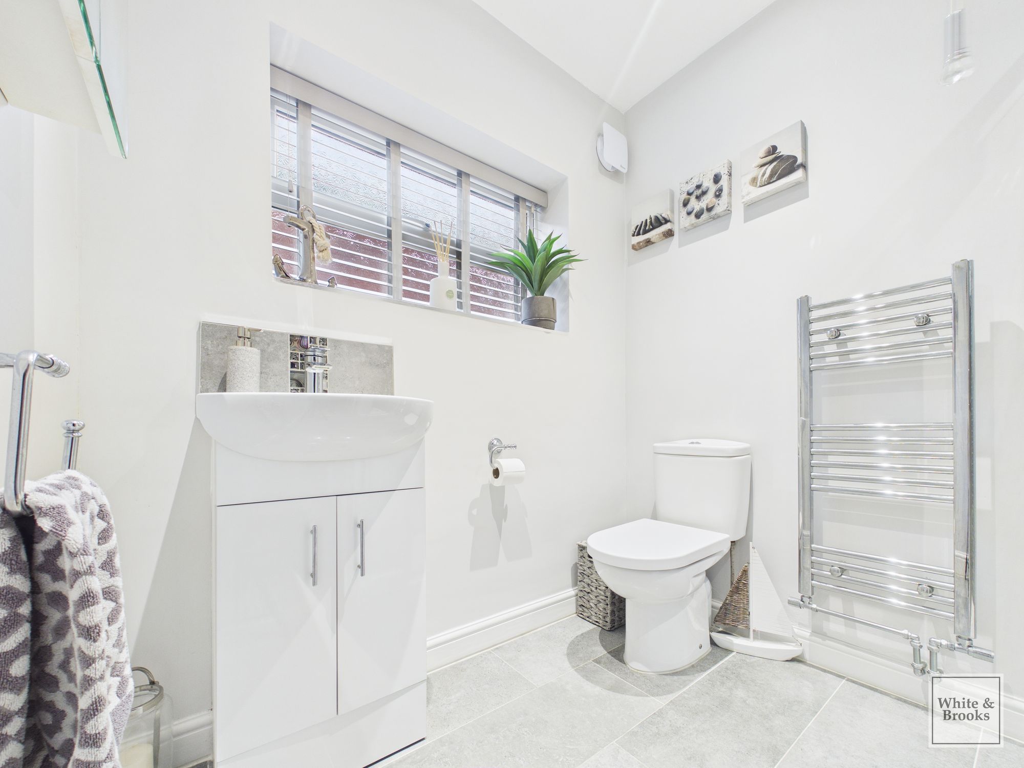 4 bed detached house for sale in Birch Close, Bognor Regis, PO21  - Property Image 11