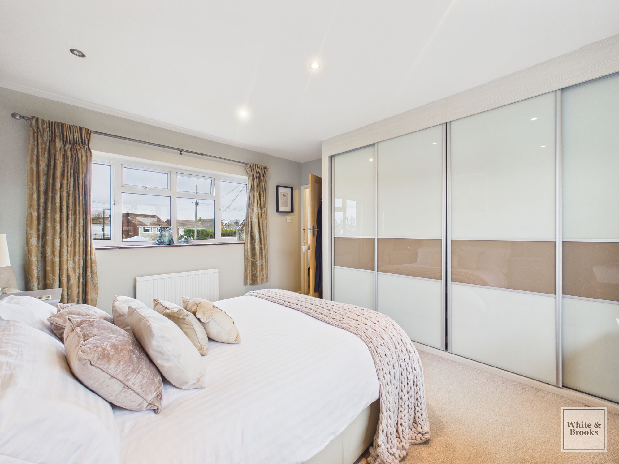 4 bed detached house for sale in Birch Close, Bognor Regis, PO21  - Property Image 13