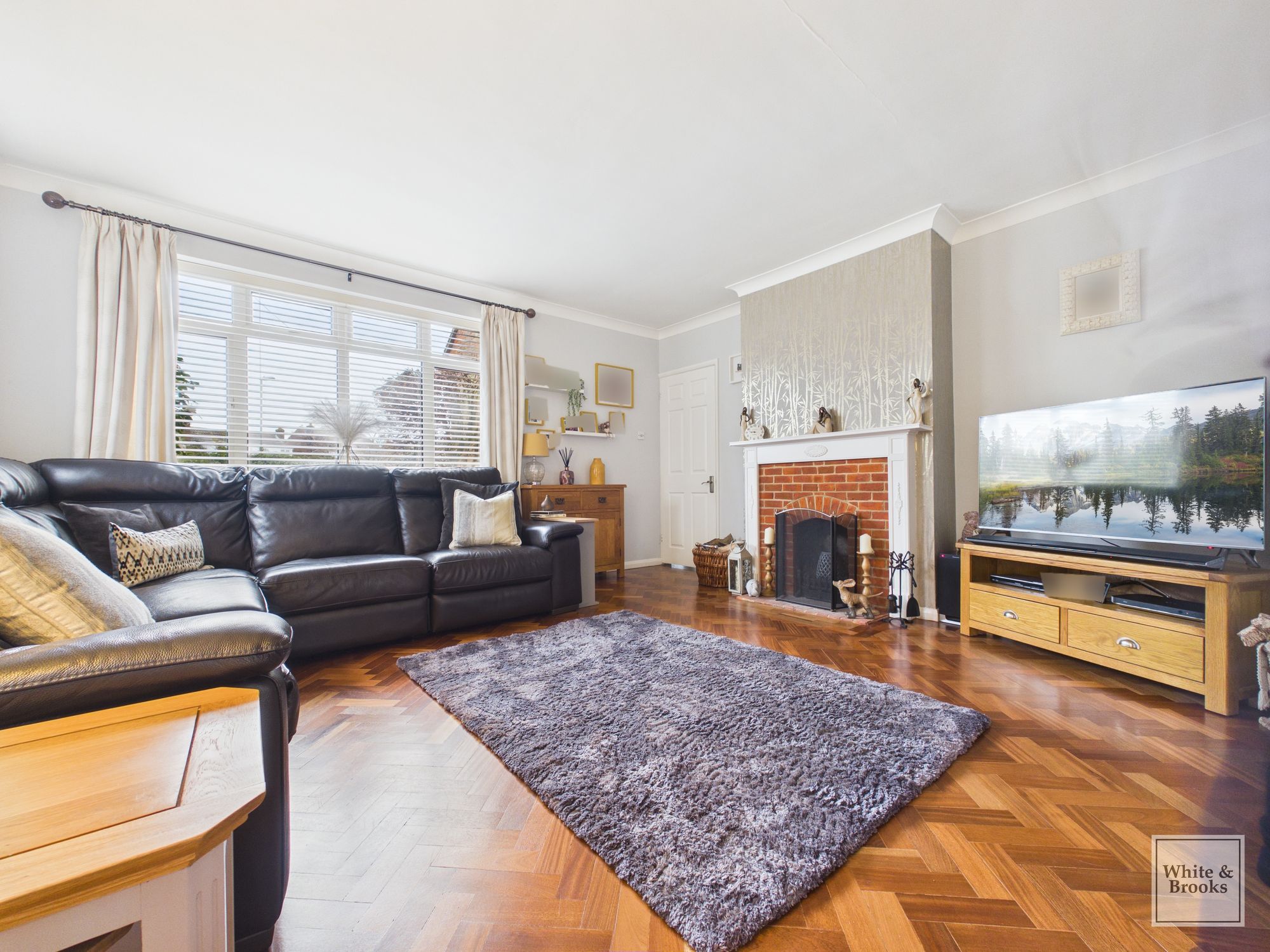 4 bed detached house for sale in Birch Close, Bognor Regis, PO21  - Property Image 2