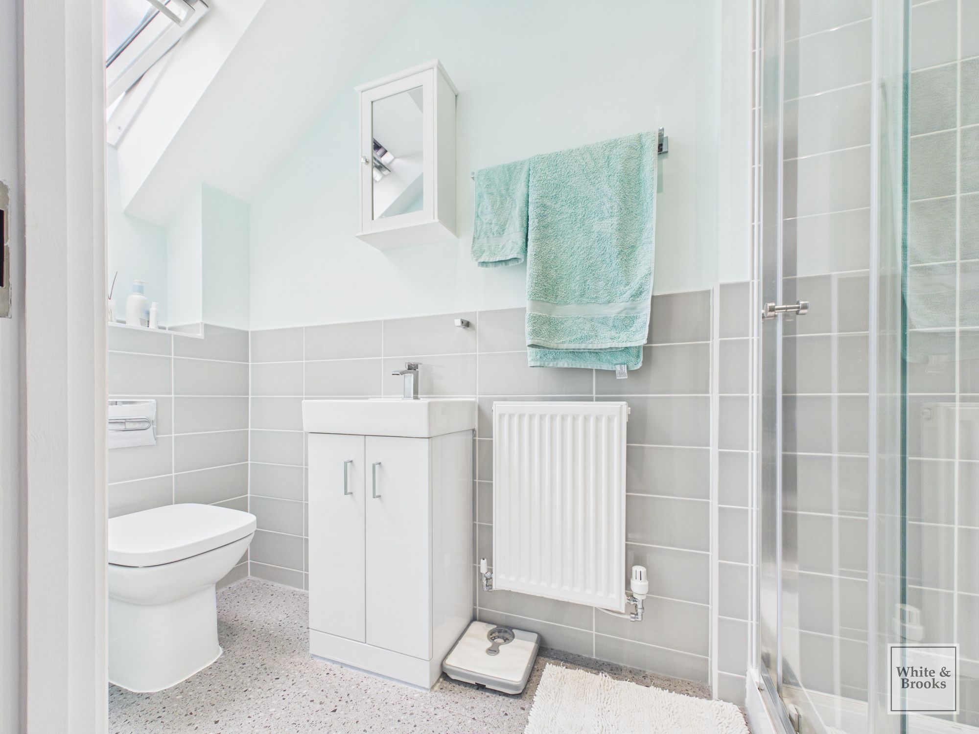 3 bed terraced house for sale in Cyril Way, Chichester, PO19  - Property Image 14