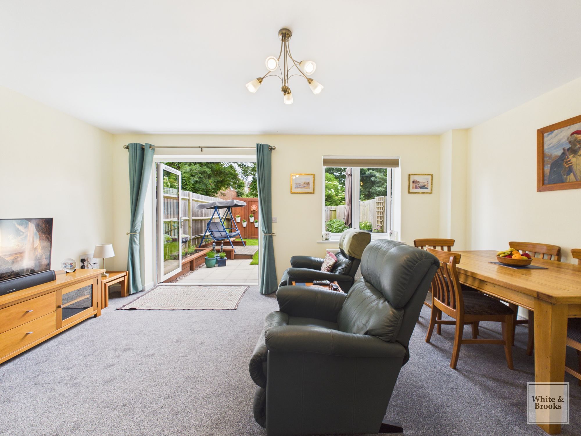 3 bed terraced house for sale in Cyril Way, Chichester, PO19  - Property Image 6