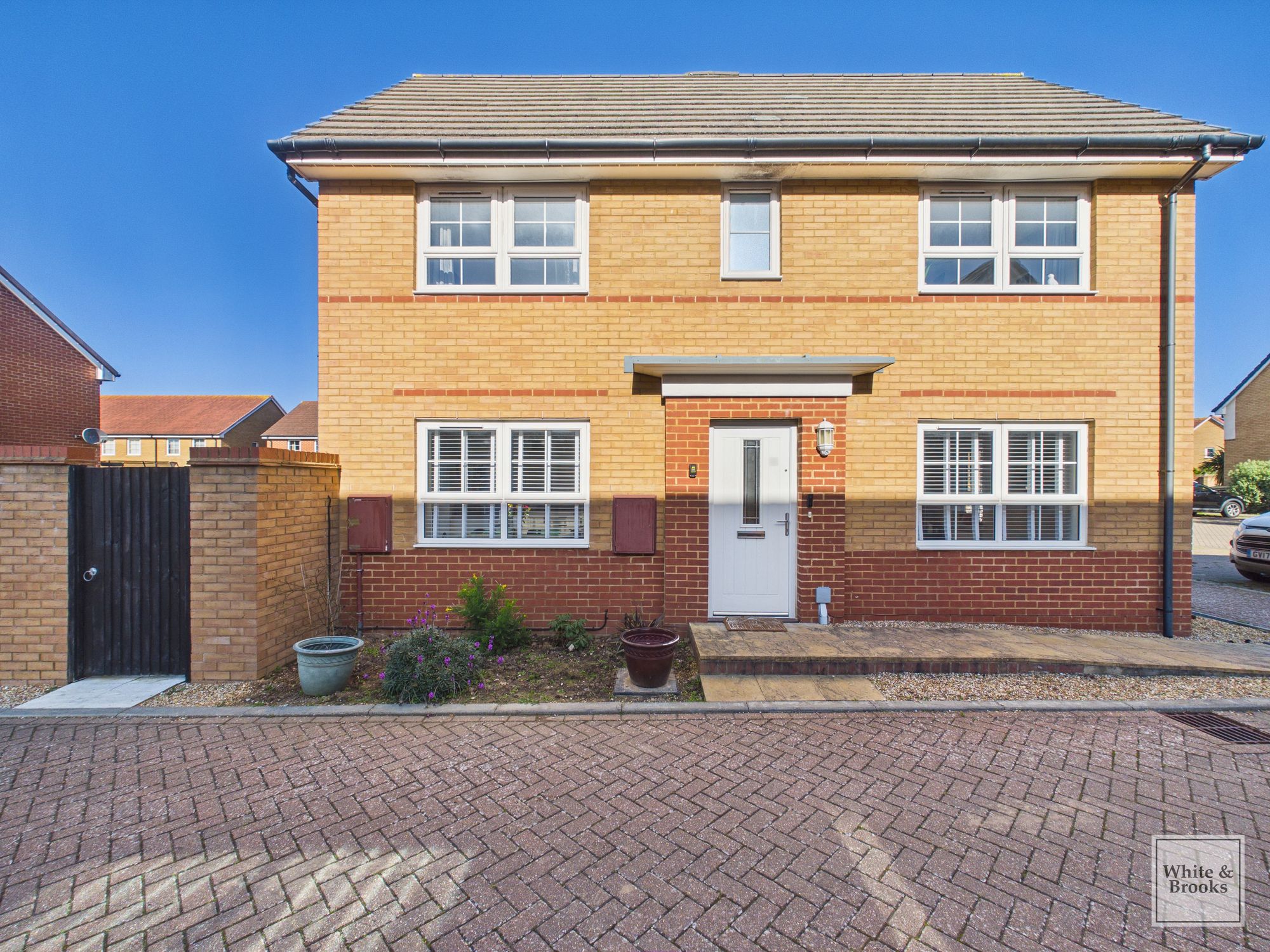 3 bed semi-detached house for sale in Sanctuary Gardens, Felpham, PO22 - Property Image 1