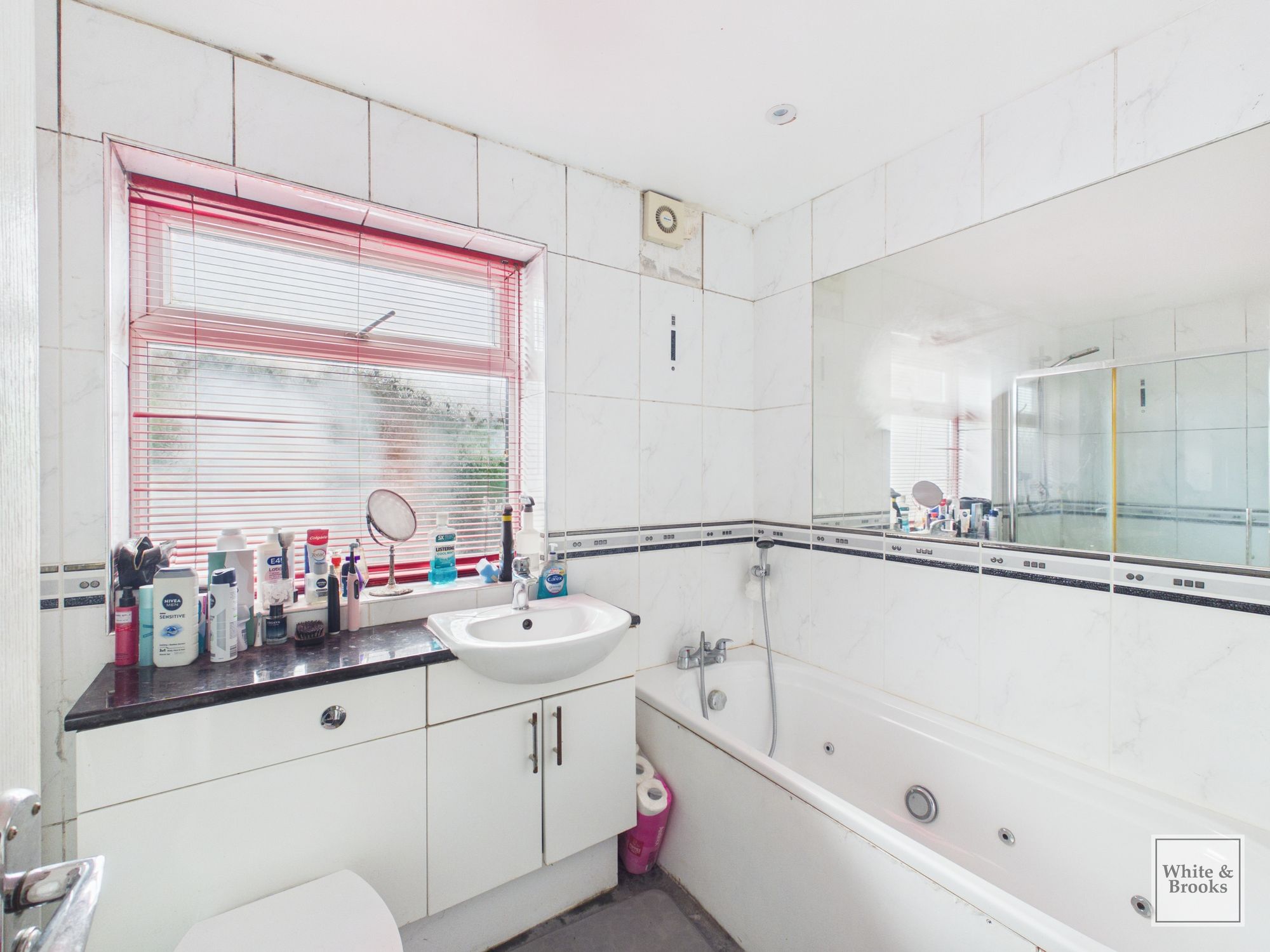 4 bed chalet for sale in West View Drive, Yapton, BN18 7