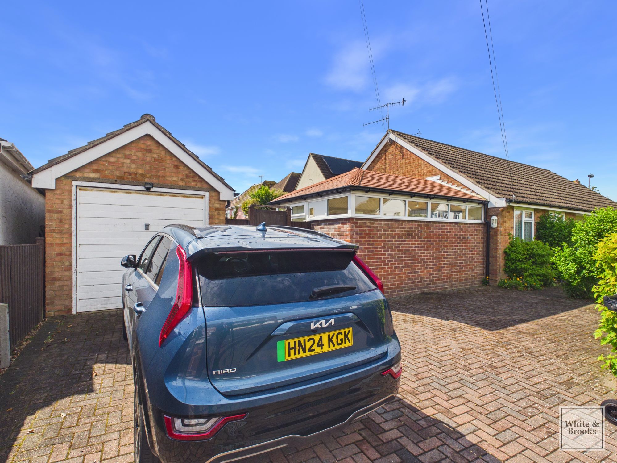 3 bed detached bungalow for sale in Madeira Avenue, Bognor Regis, PO22 19