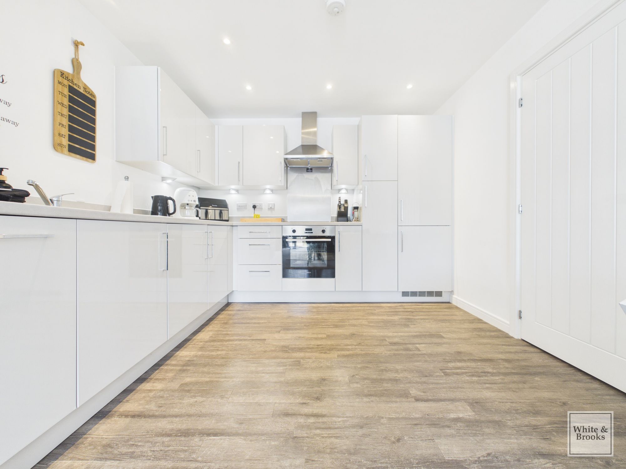 1 bed apartment for sale in Limestone Road, Wilding House Limestone Road, PO20  - Property Image 3