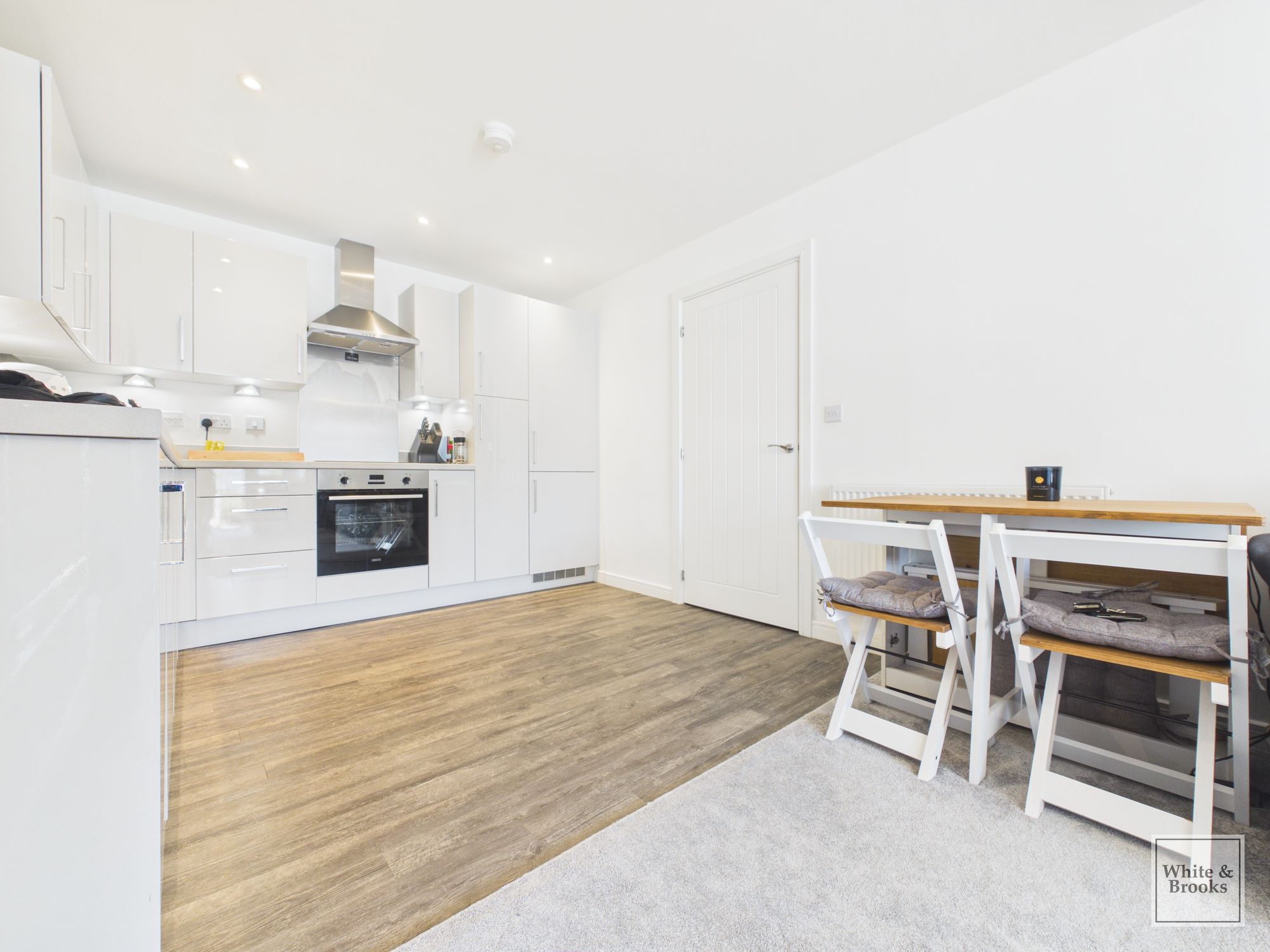 1 bed apartment for sale in Limestone Road, Wilding House Limestone Road, PO20  - Property Image 8