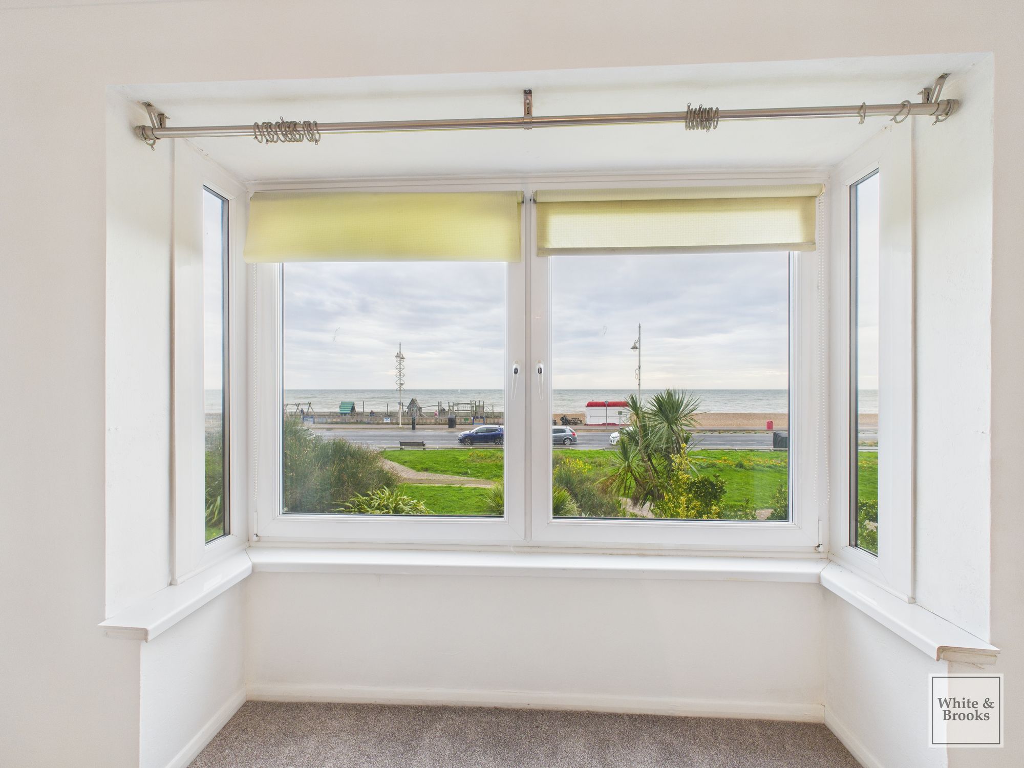 2 bed flat for sale in Belmont Street, Mountbatten Court Belmont Street, PO21  - Property Image 9