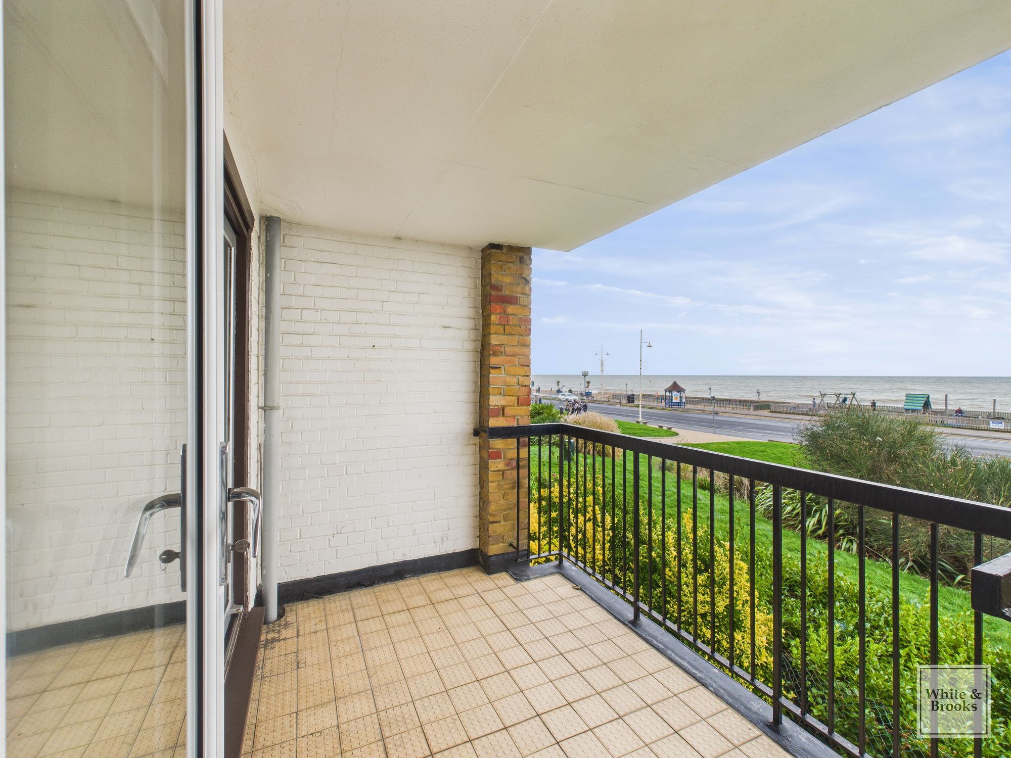 2 bed flat for sale in Belmont Street, Mountbatten Court Belmont Street, PO21 5