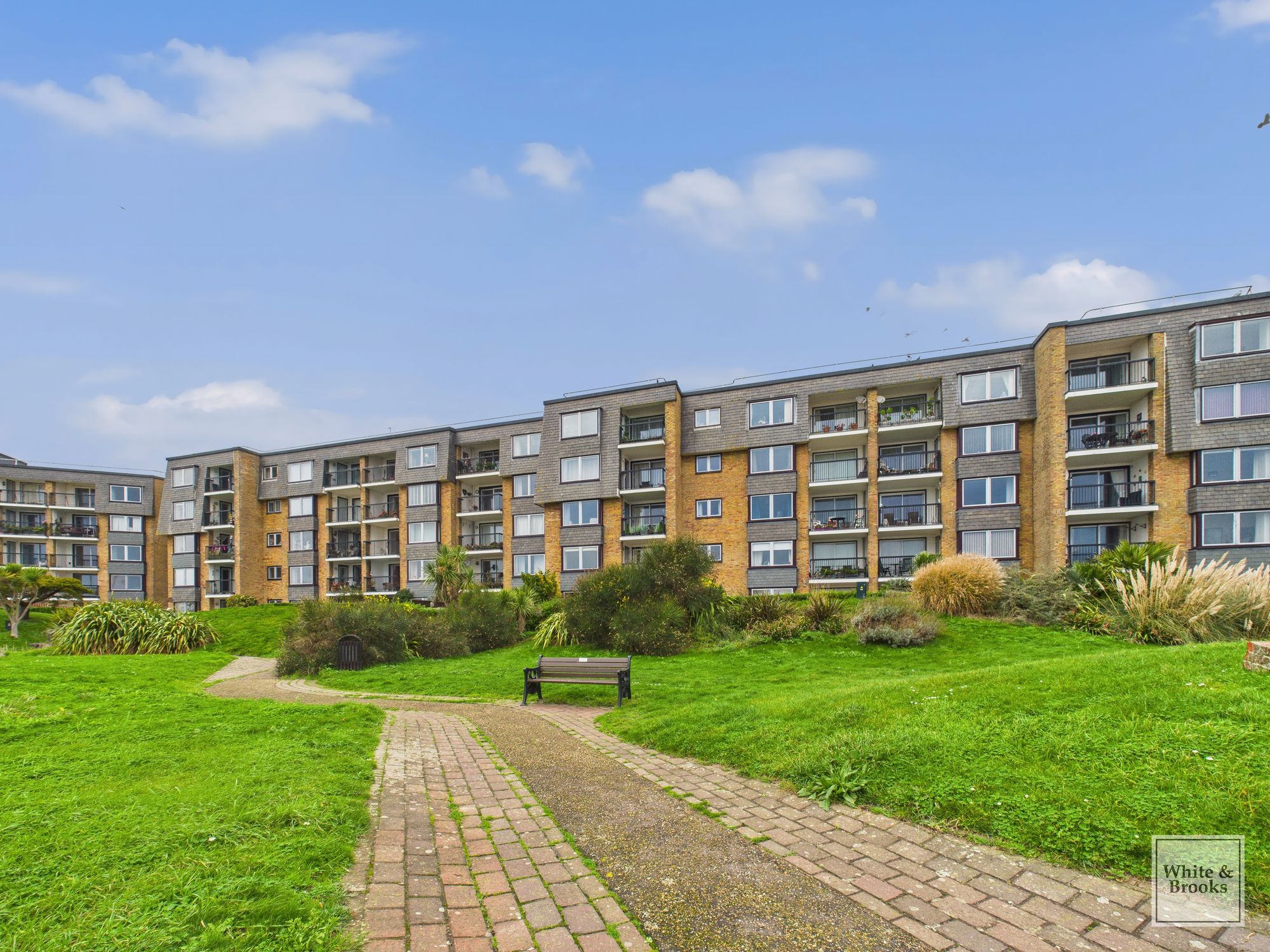 2 bed flat for sale in Belmont Street, Mountbatten Court Belmont Street, PO21  - Property Image 1