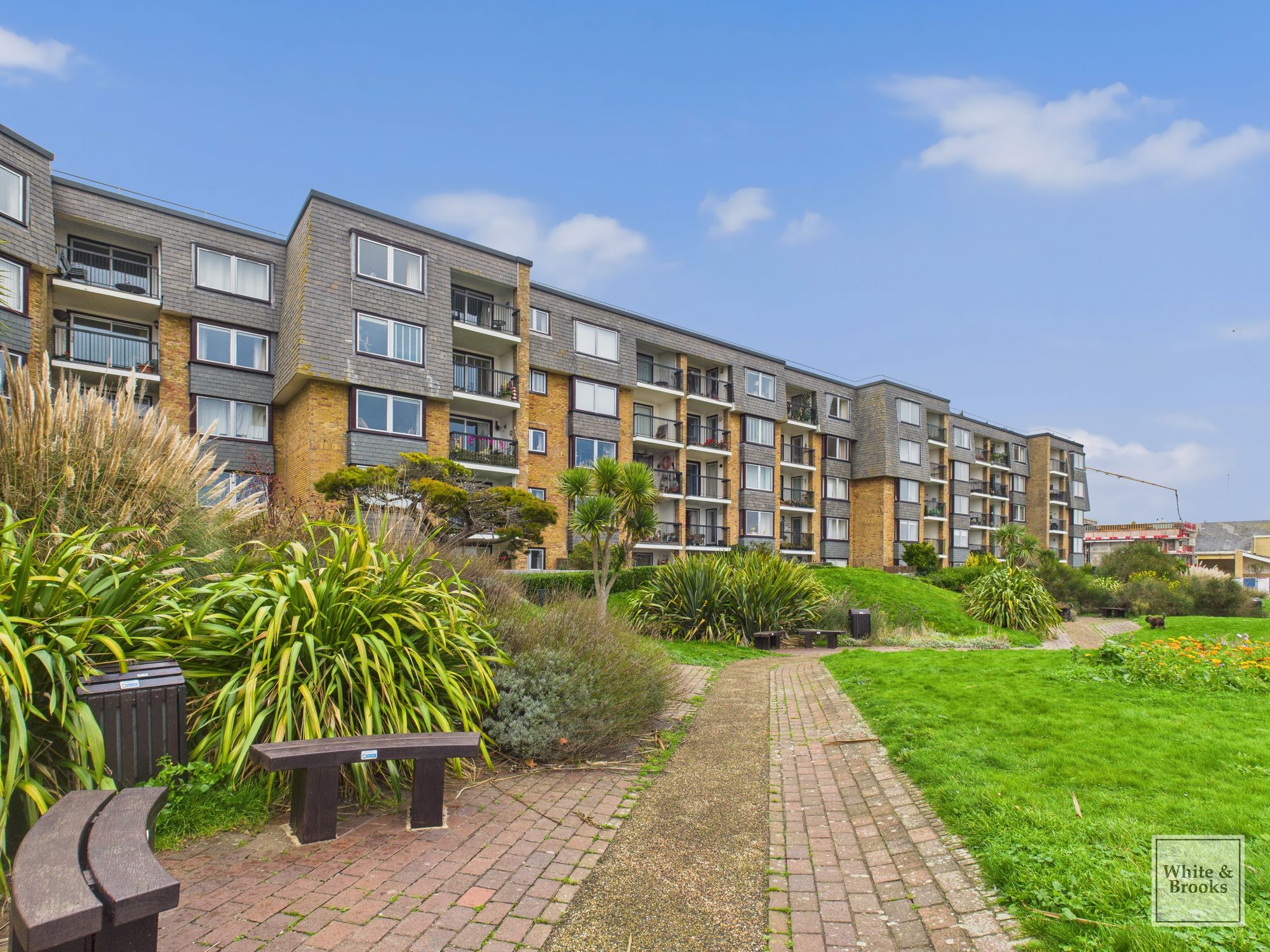 2 bed flat for sale in Belmont Street, Mountbatten Court Belmont Street, PO21 17