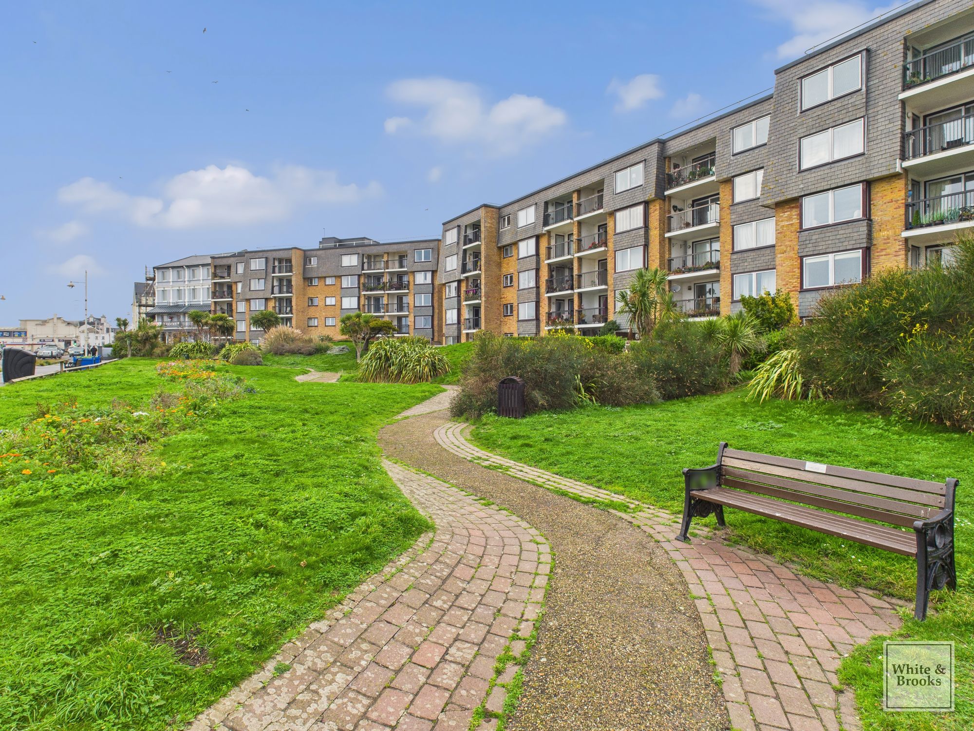 2 bed flat for sale in Belmont Street, Mountbatten Court Belmont Street, PO21  - Property Image 19