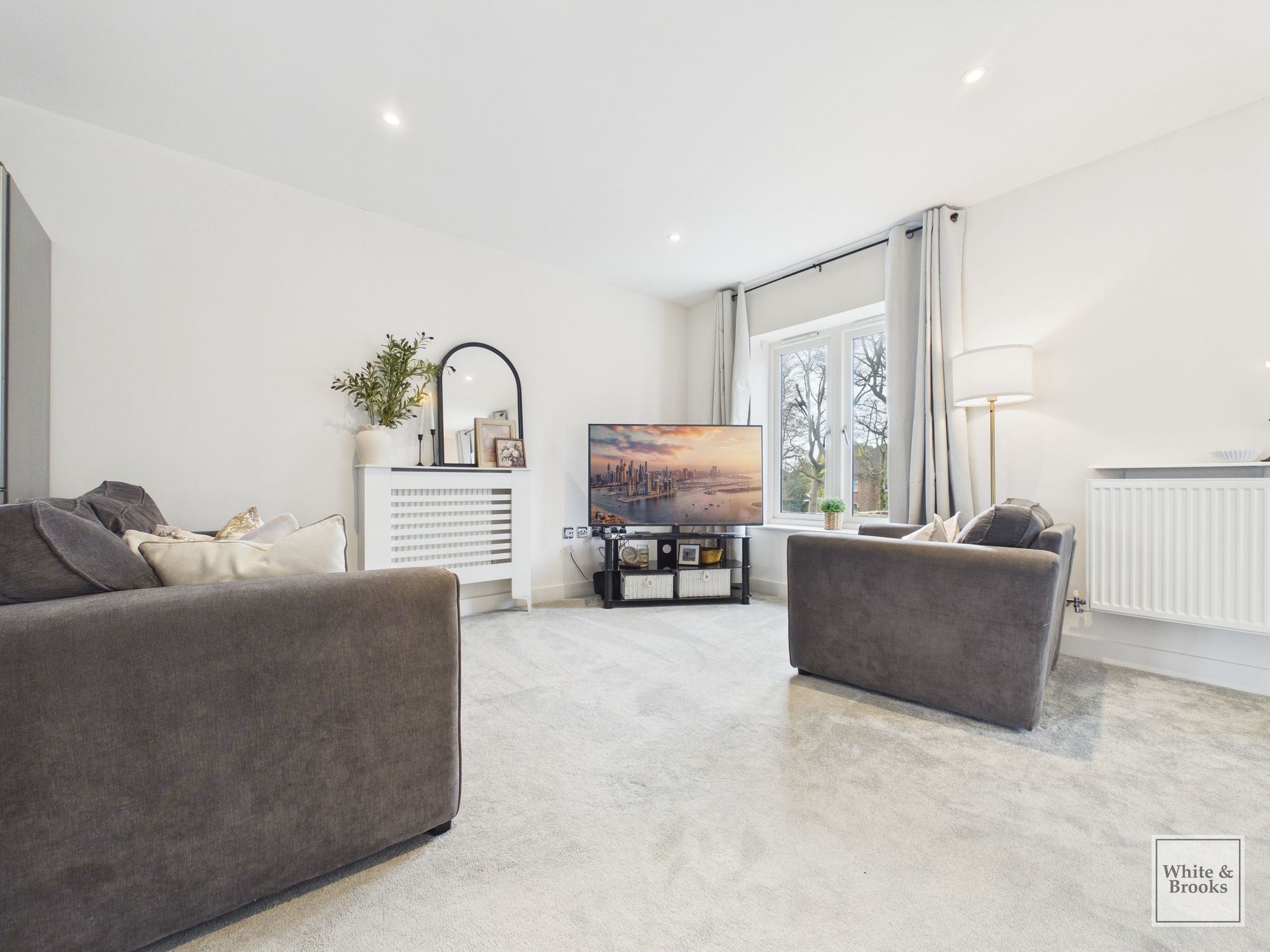 1 bed apartment for sale in King William Close, Chichester, PO19  - Property Image 2