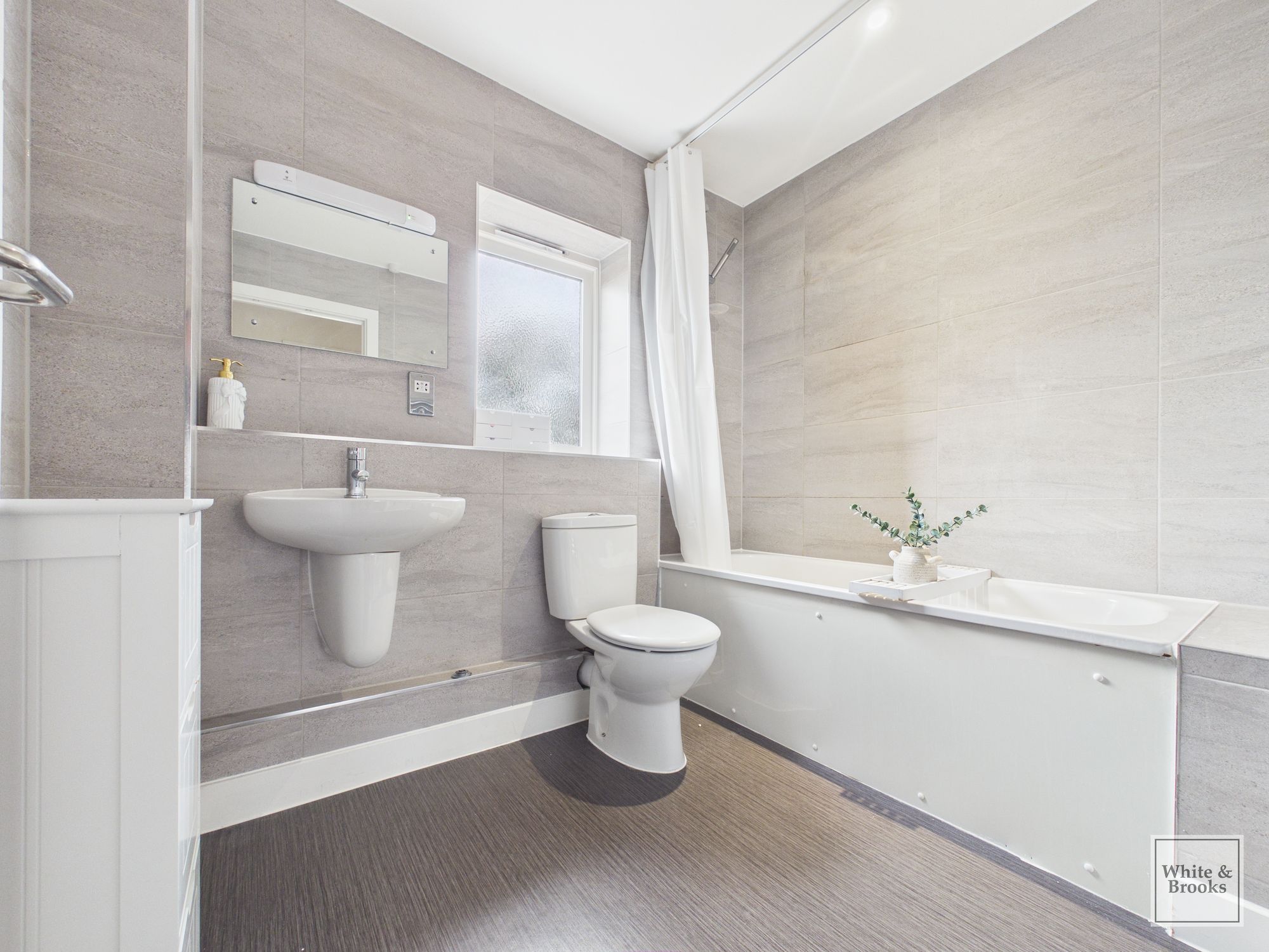 1 bed apartment for sale in King William Close, Chichester, PO19  - Property Image 9