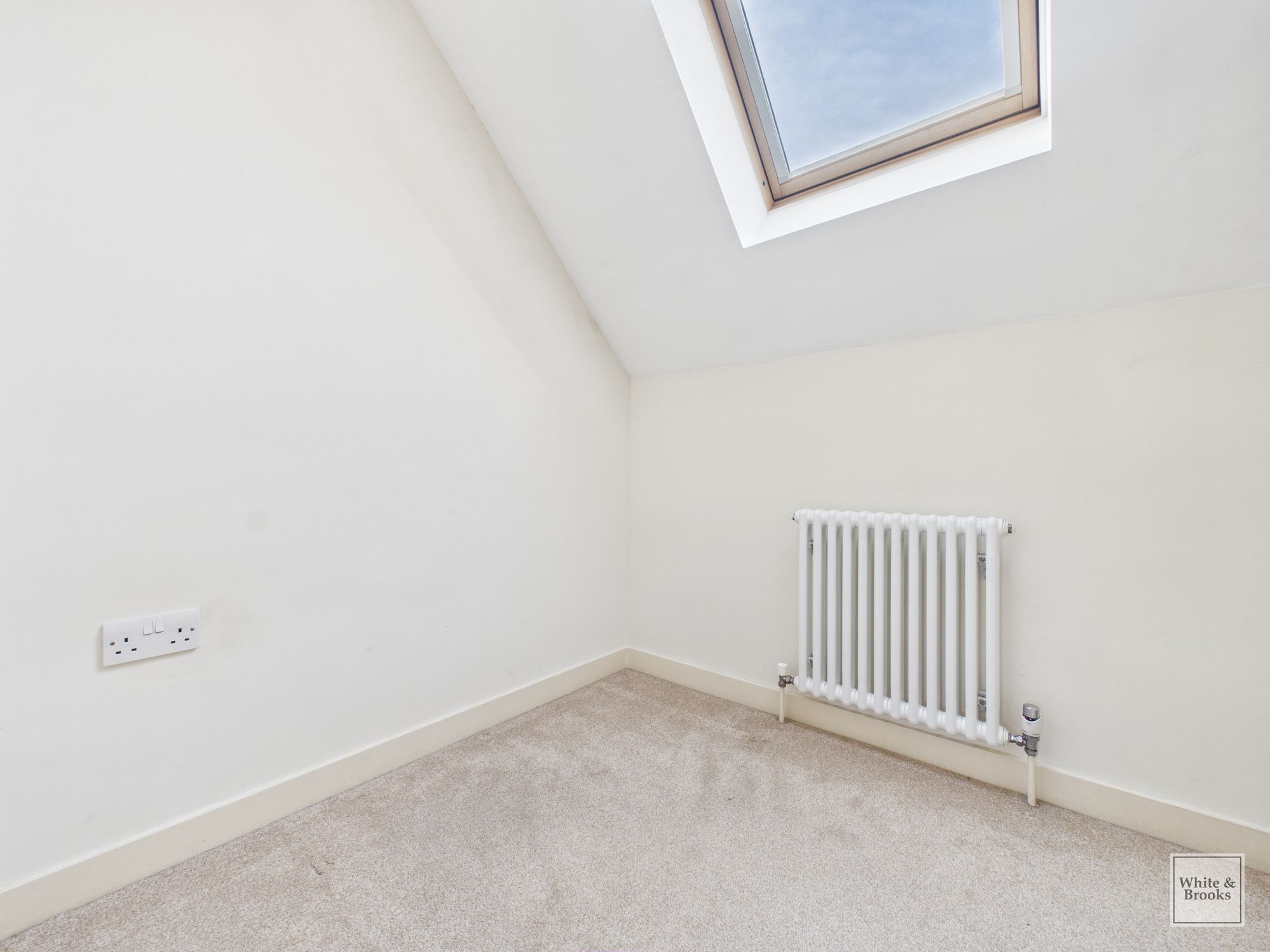 1 bed end of terrace house for sale in Cutten Way, Chichester, PO19 8