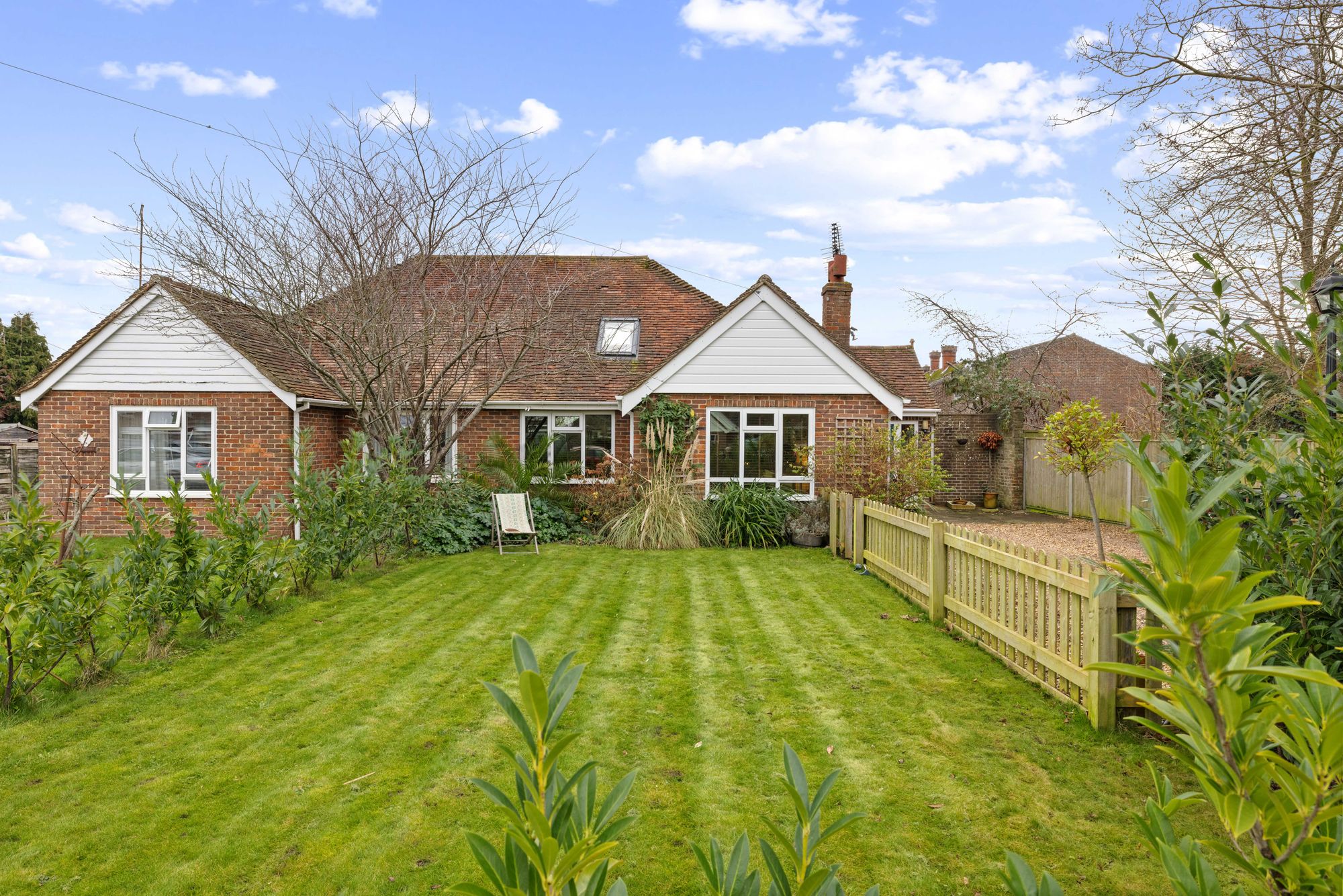 3 bed semi-detached bungalow for sale in Elm Close, North Mundham, PO20  - Property Image 4