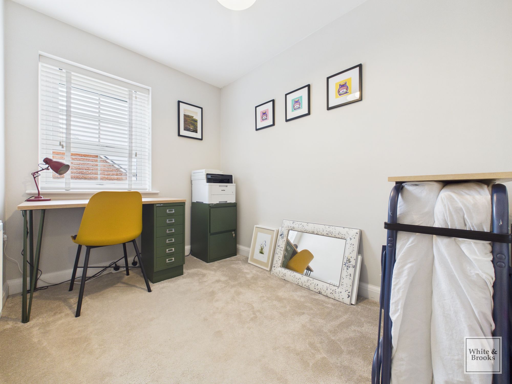 3 bed detached house for sale in Hawthorn Way, Westhampnett, PO18  - Property Image 17