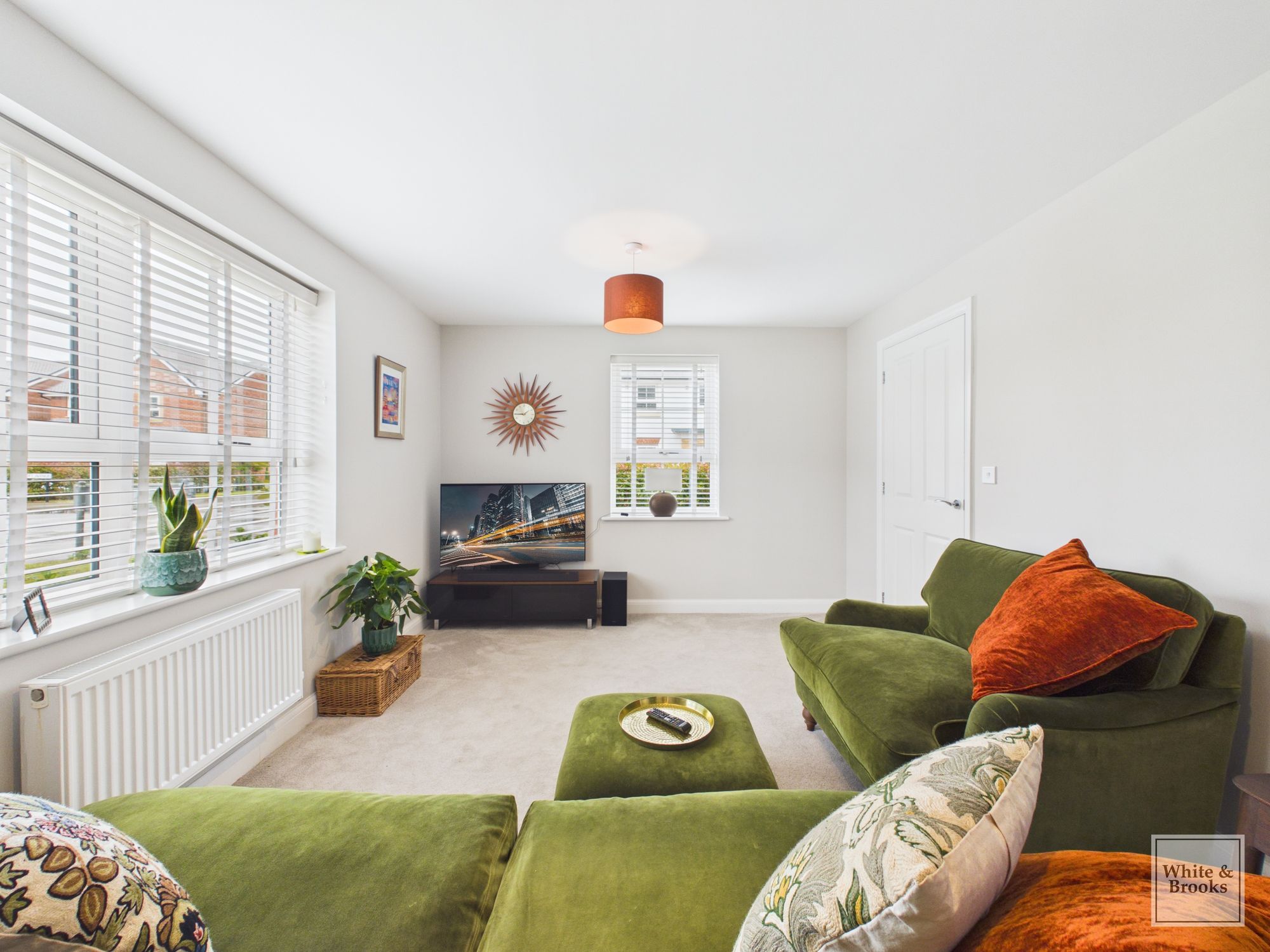 3 bed detached house for sale in Hawthorn Way, Westhampnett, PO18 5