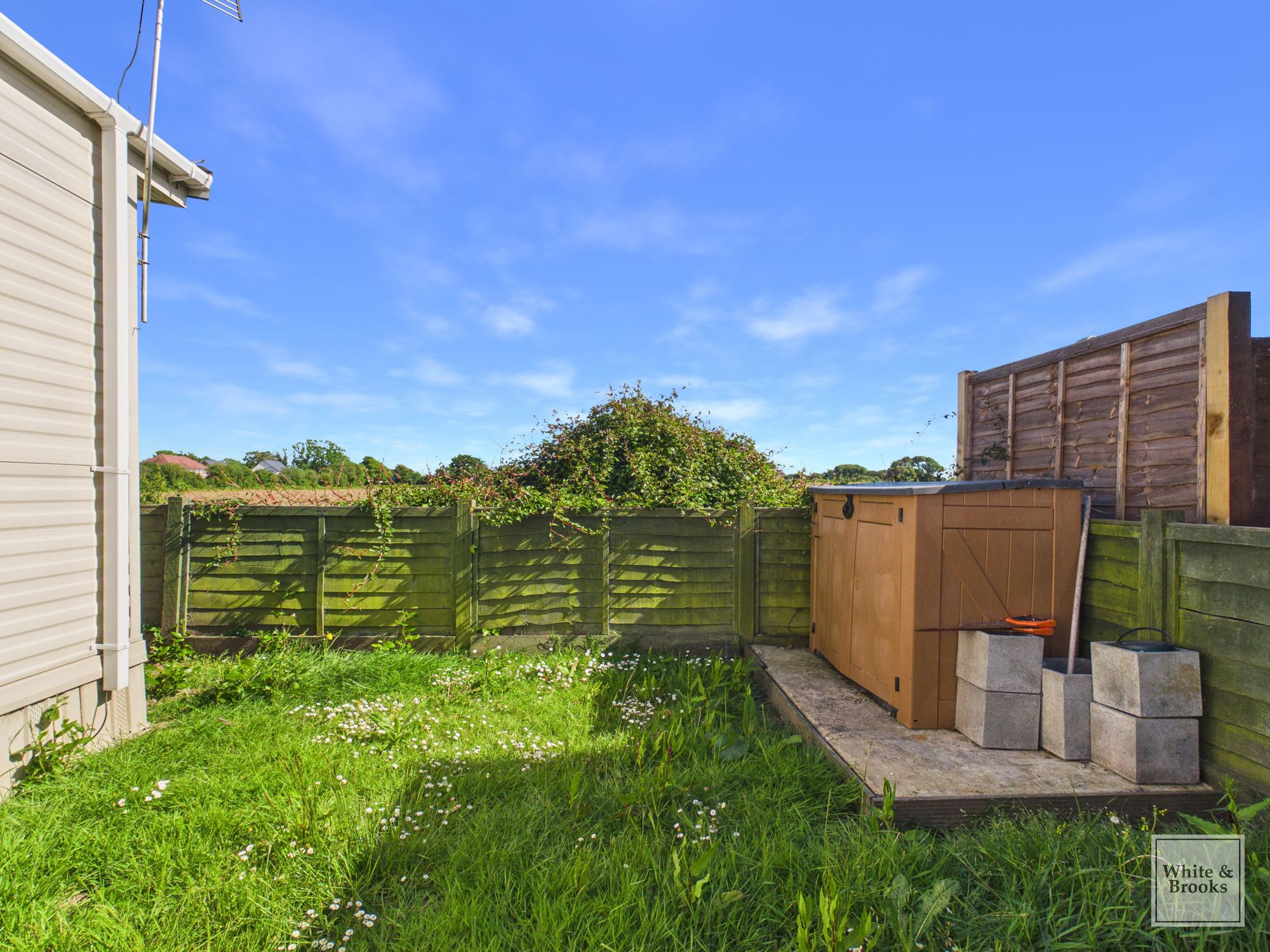 2 bed caravan for sale in Chichester Road, Bognor Regis, PO21  - Property Image 12