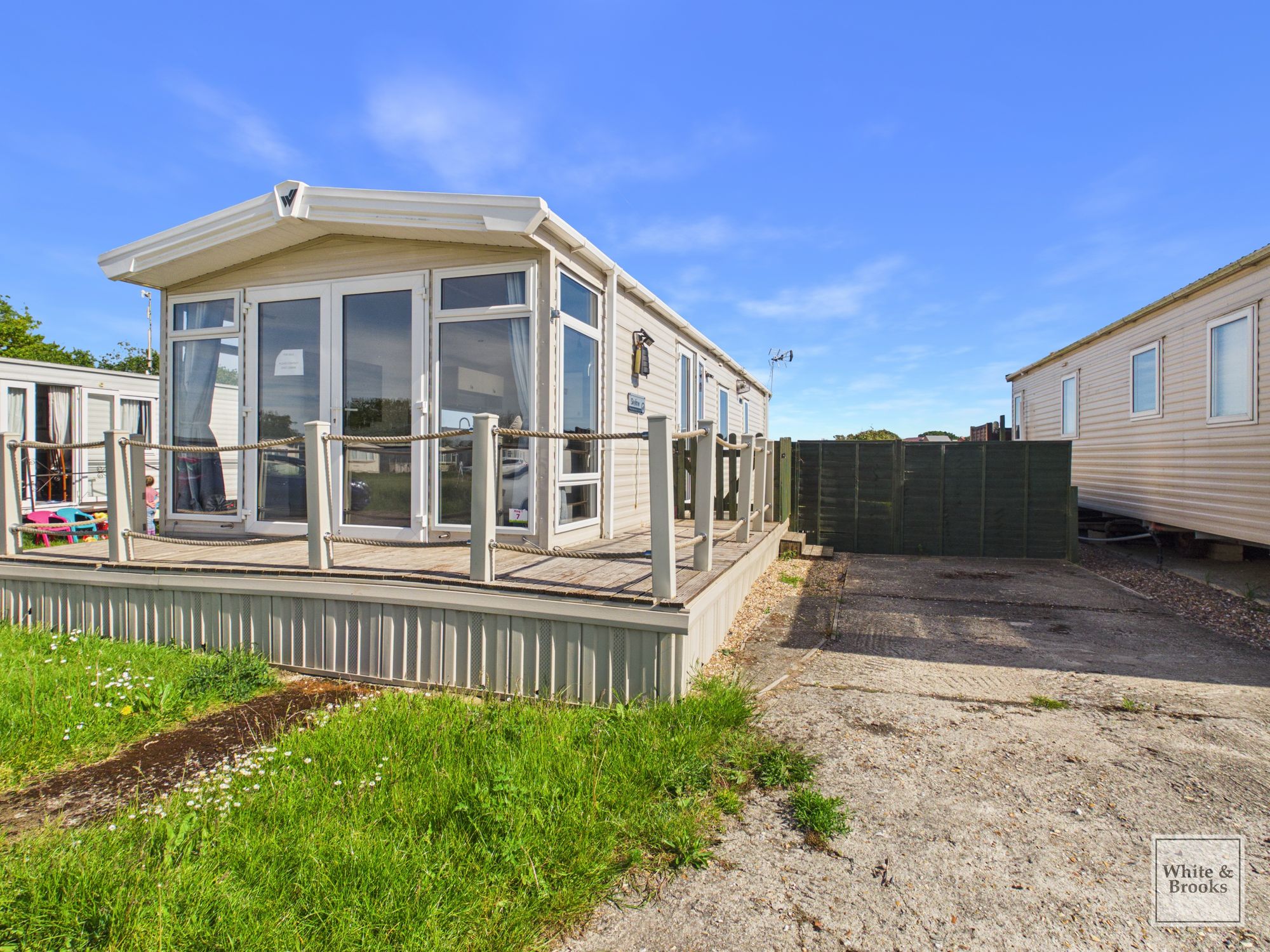 2 bed caravan for sale in Chichester Road, Bognor Regis, PO21  - Property Image 13