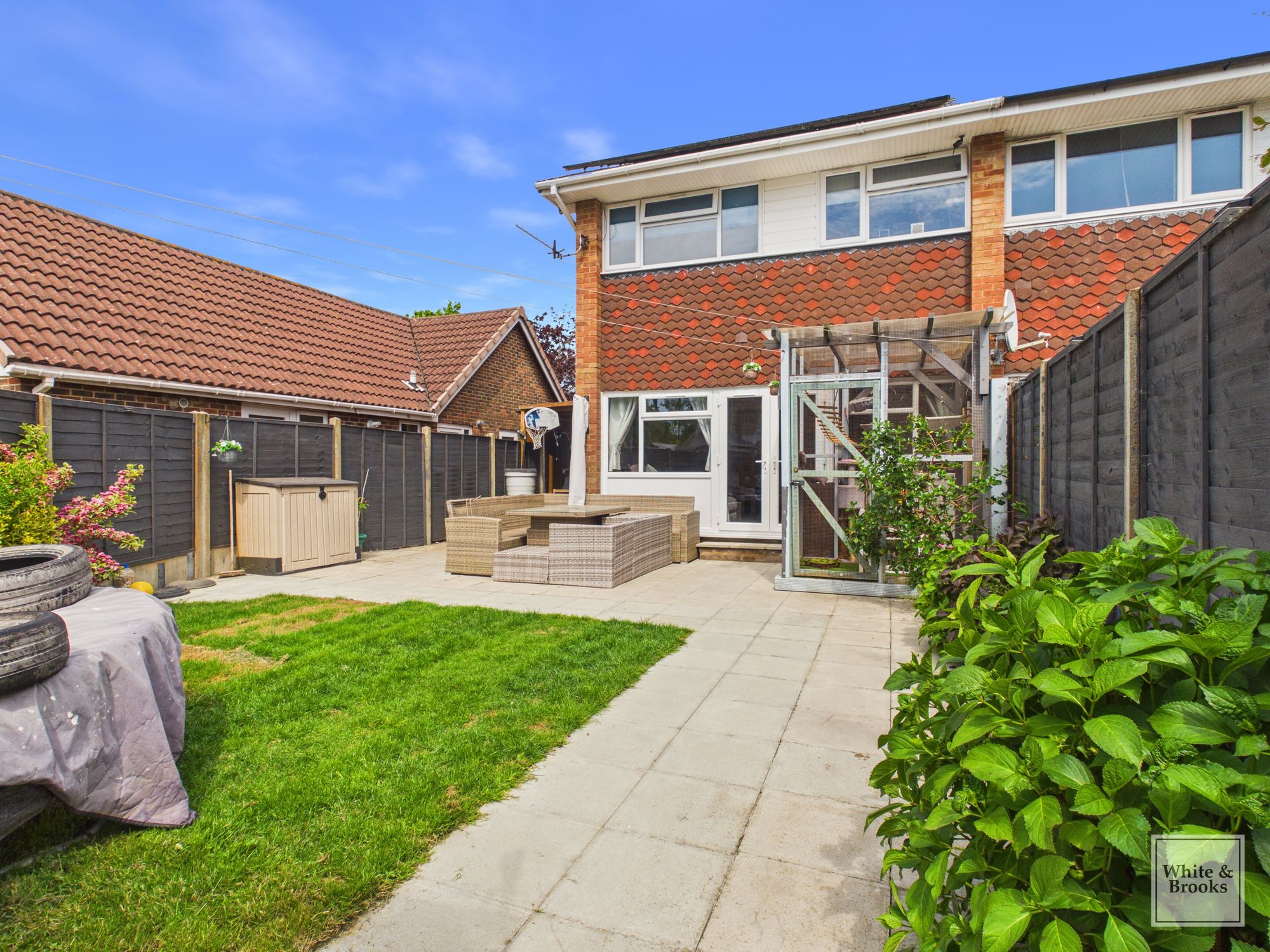 3 bed end of terrace house for sale in Stroud Green Drive, Bognor Regis, PO21 13
