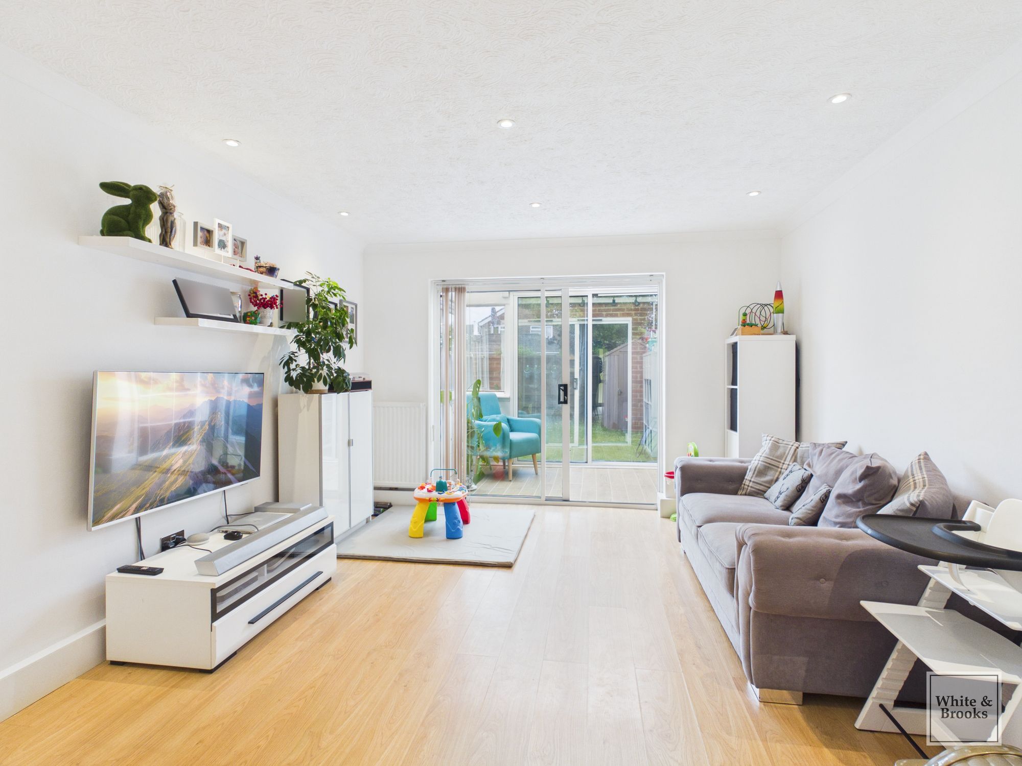 2 bed end of terrace house for sale in Stoneage Close, Bognor Regis, PO22 1