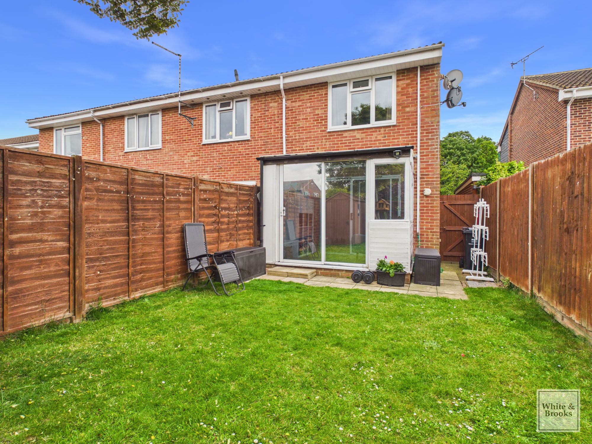 2 bed end of terrace house for sale in Stoneage Close, Bognor Regis, PO22 14