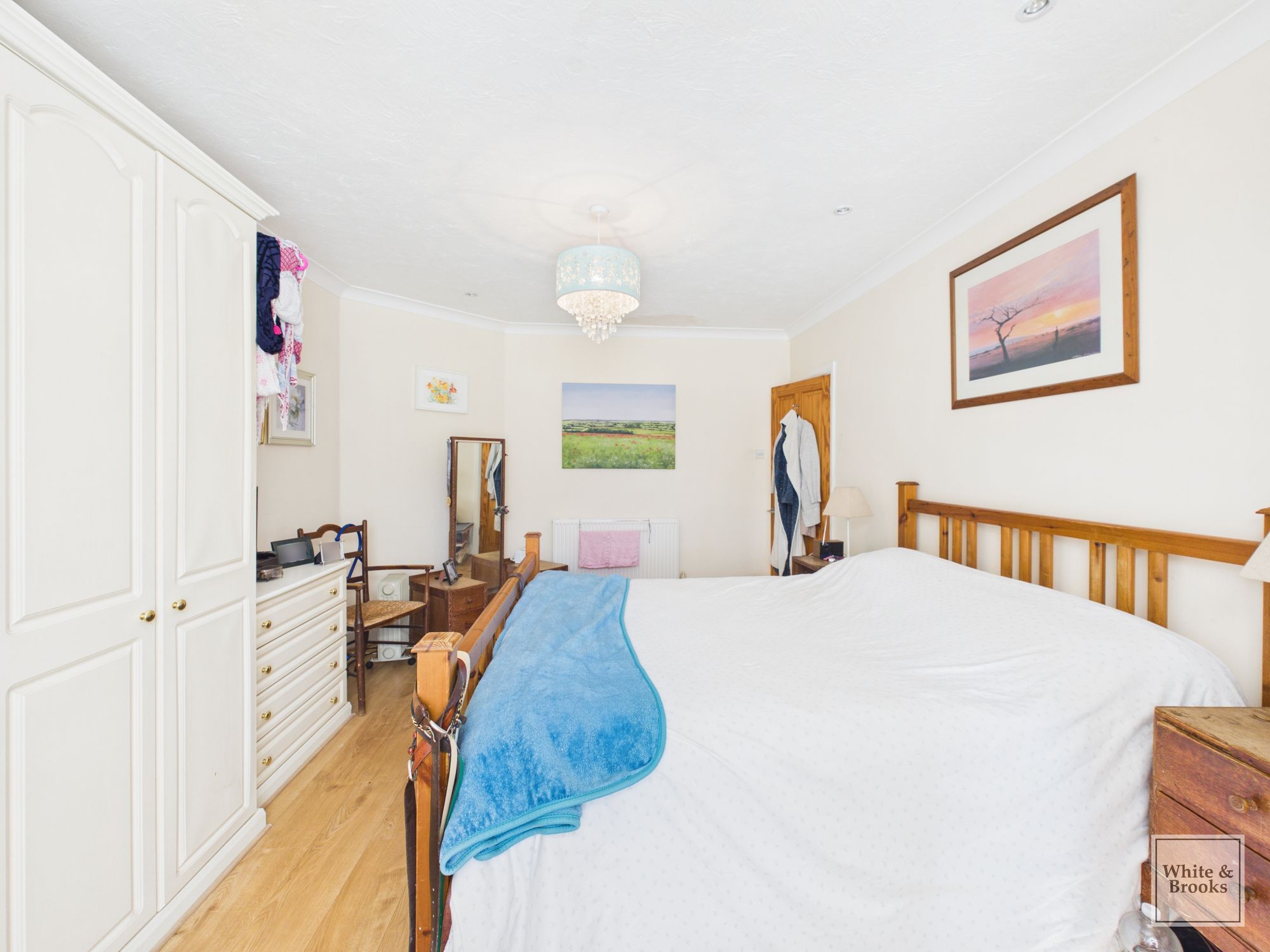 4 bed detached bungalow for sale in Orchard Avenue, Chichester, PO19 13